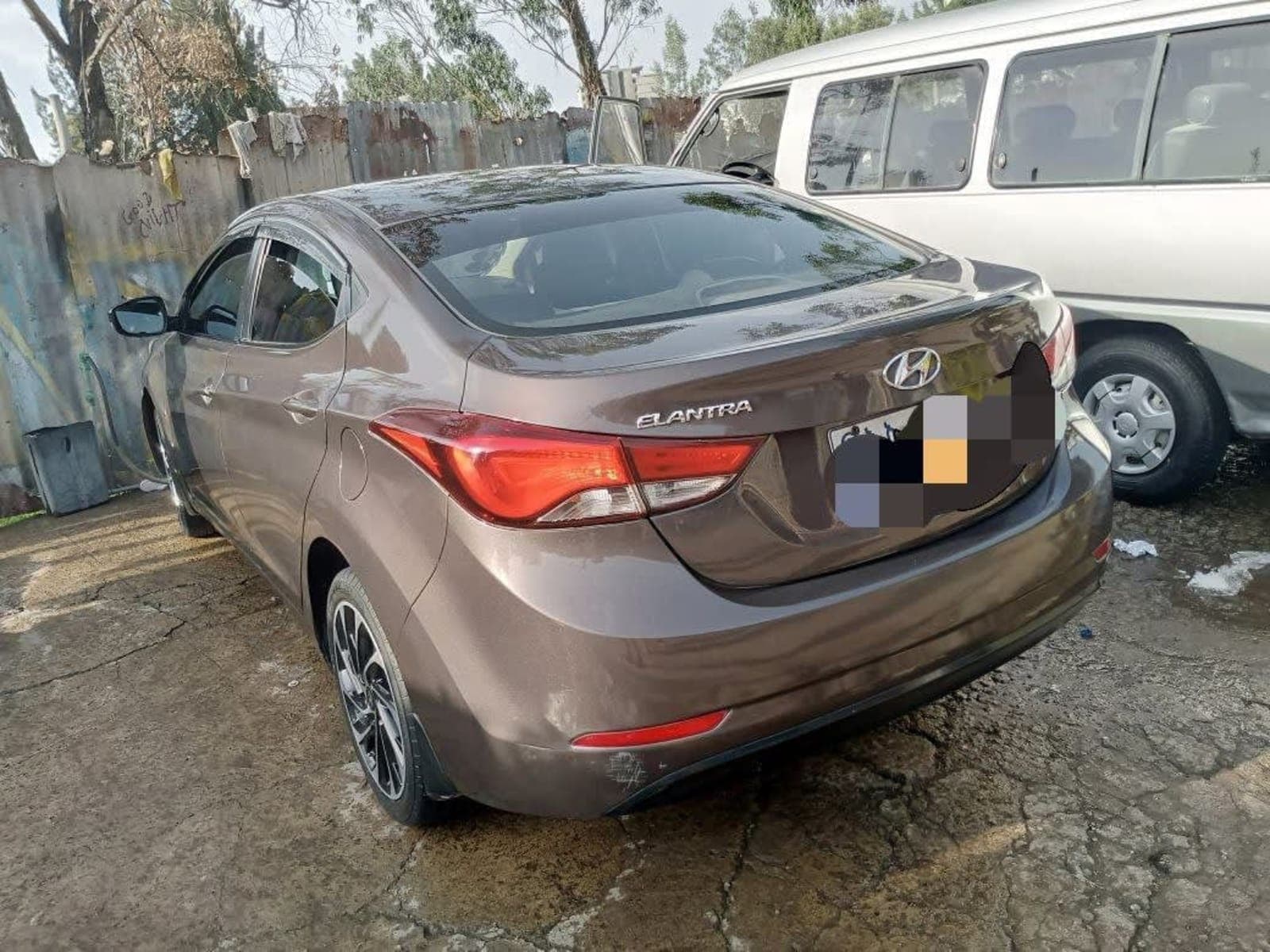2014 Hyundai Elantra — photo 6