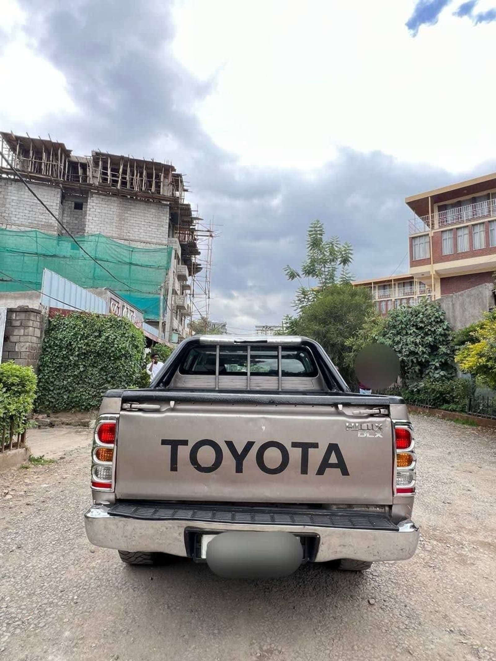 2011 Toyota Hilux double — photo 2