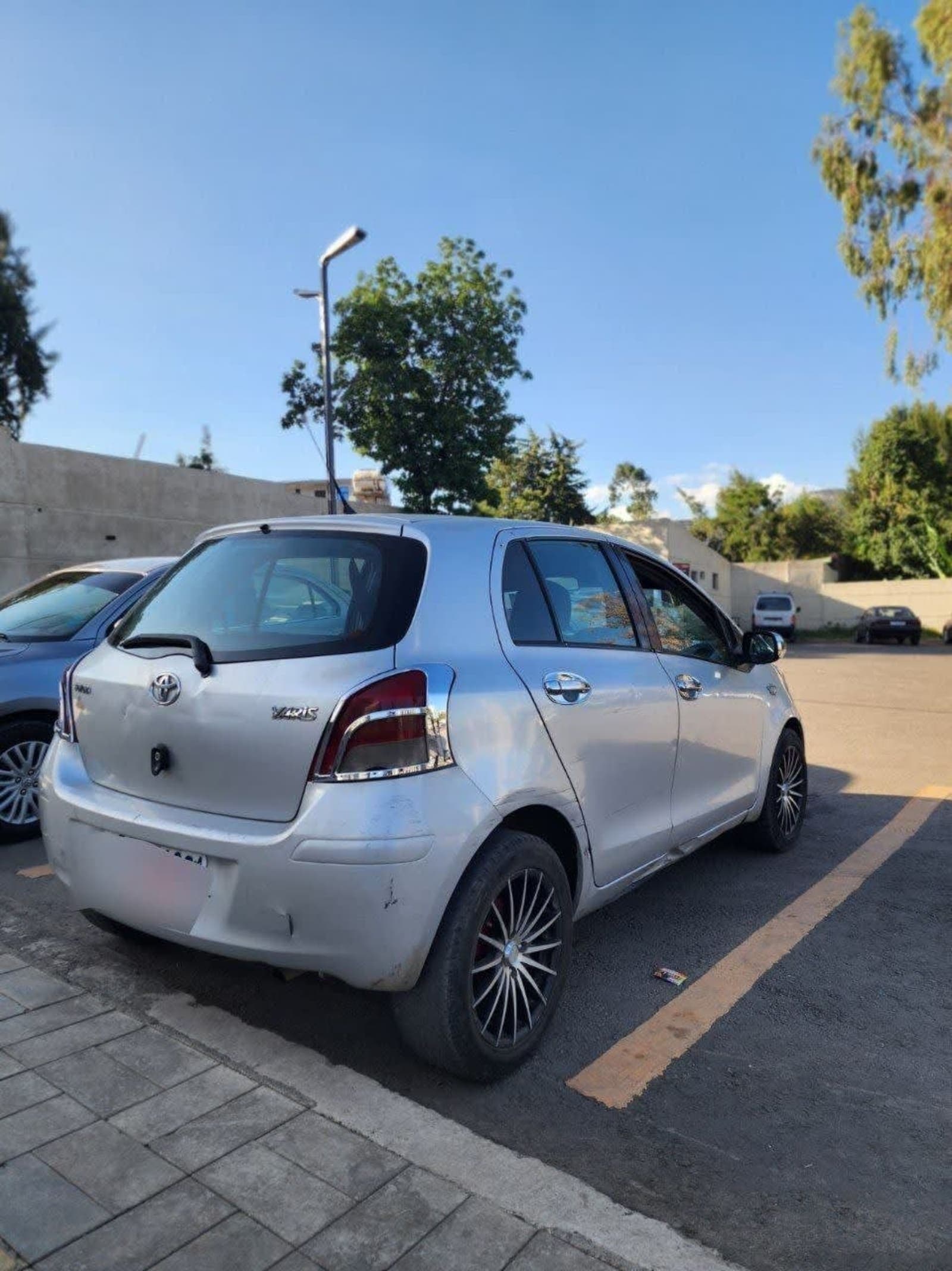 2009 Toyota Yaris Compact — photo 6