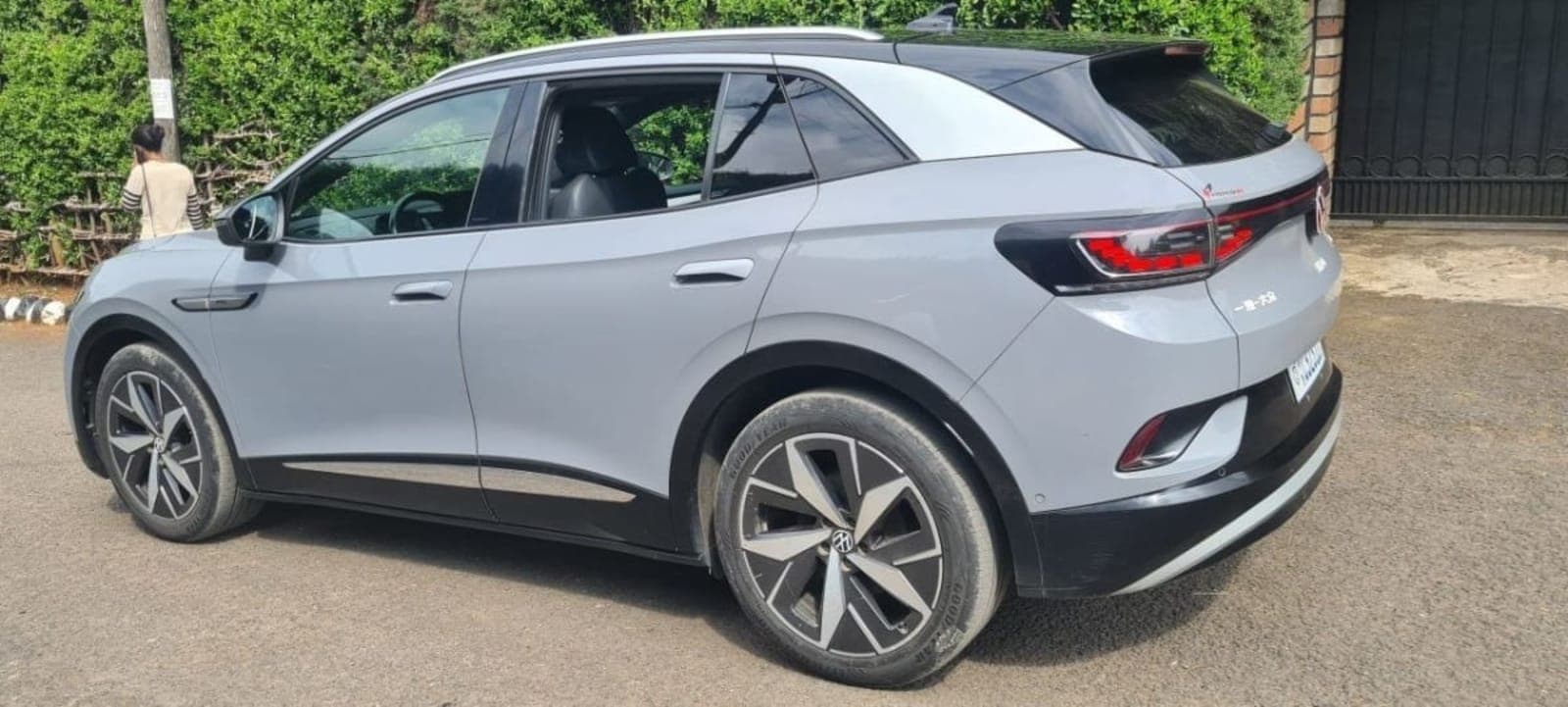 2022 Volkswagen ID4 Crozz โ photo 2
