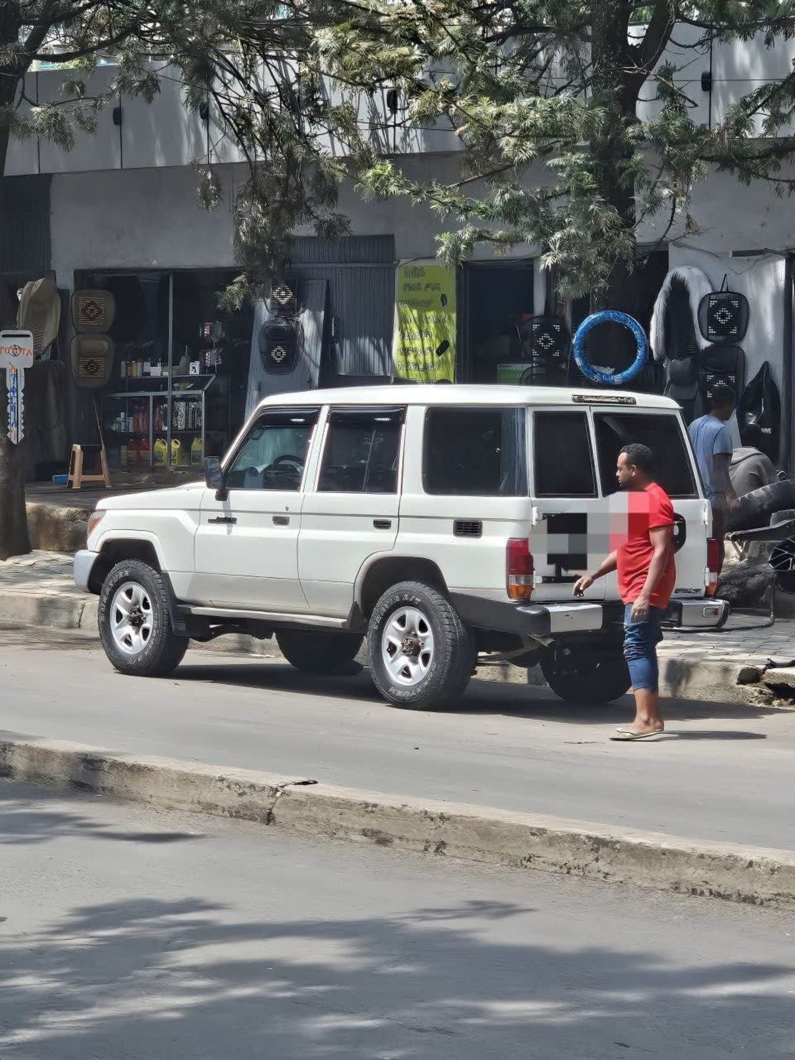2012 Toyota Land Cruiser Mark II — photo 4