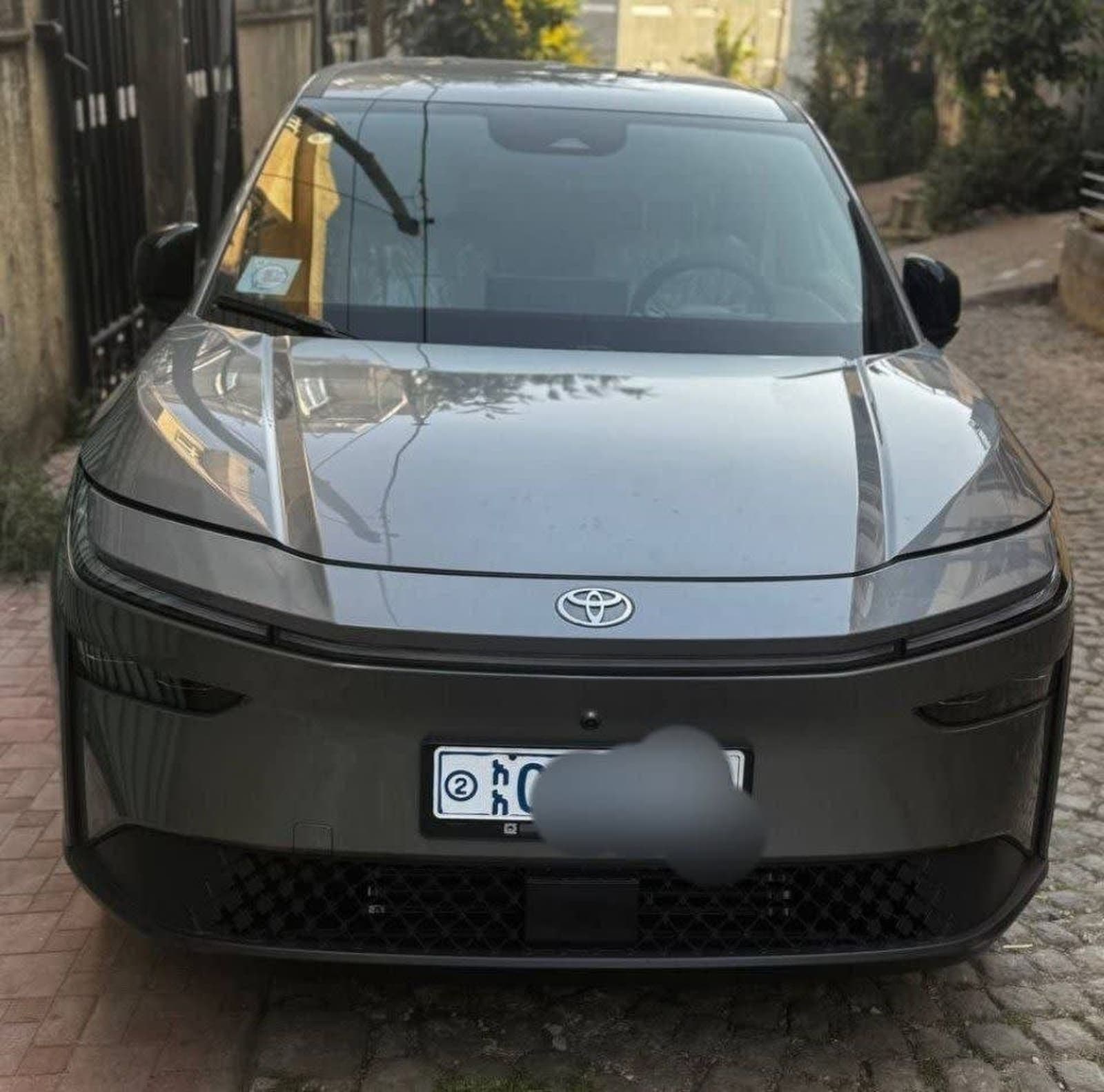 2025 Toyota bZ3X — photo 2