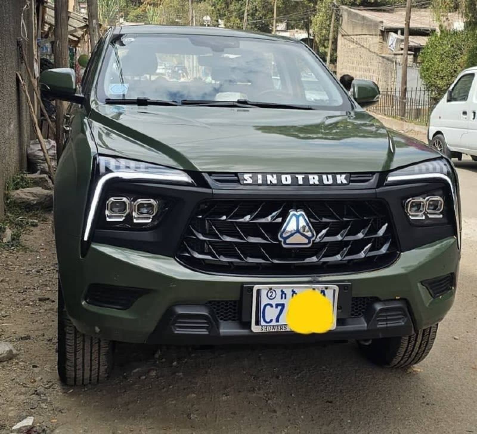 Sino truck HOWO R101 — photo 5