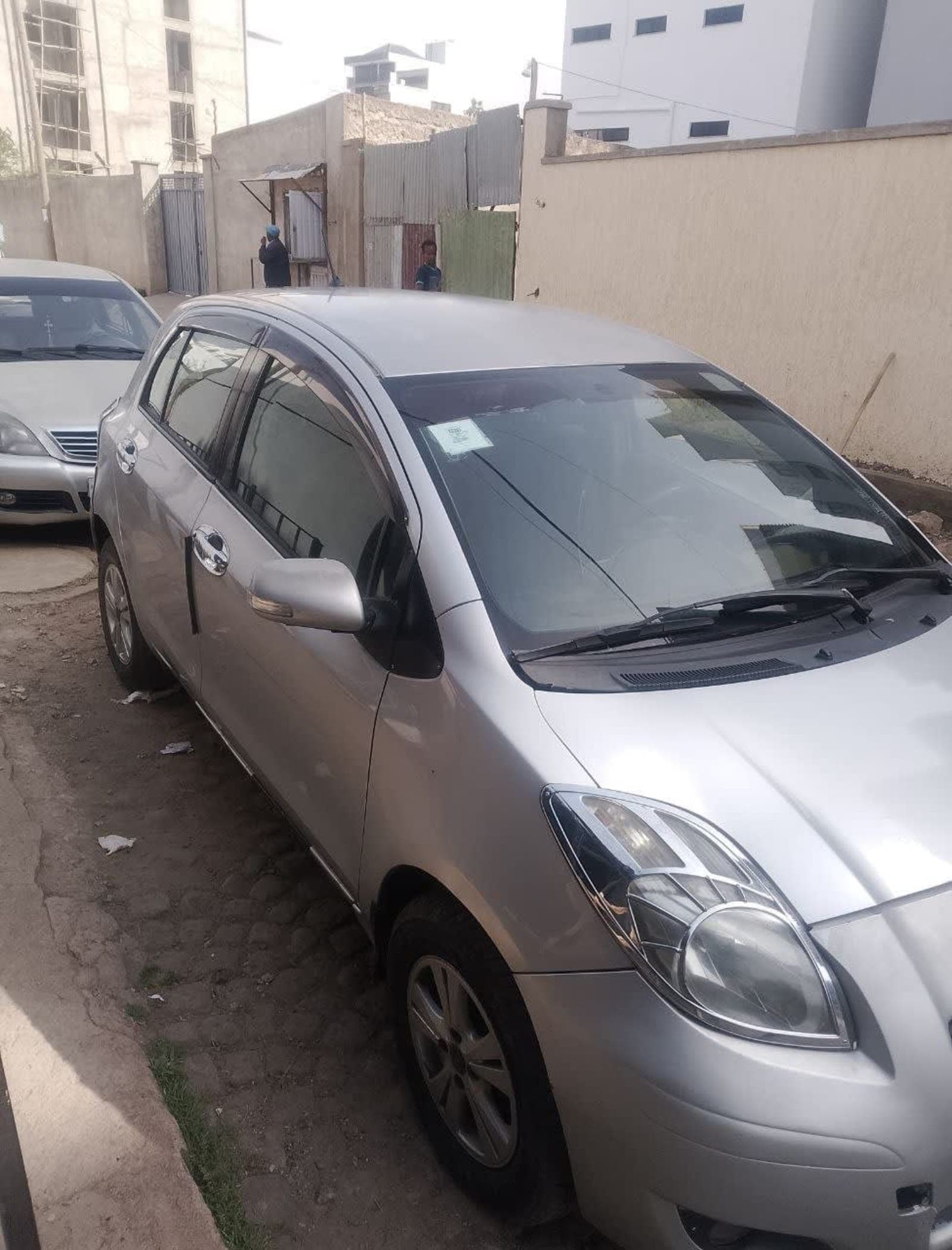 2005 Toyota Compact Yaris — photo 5