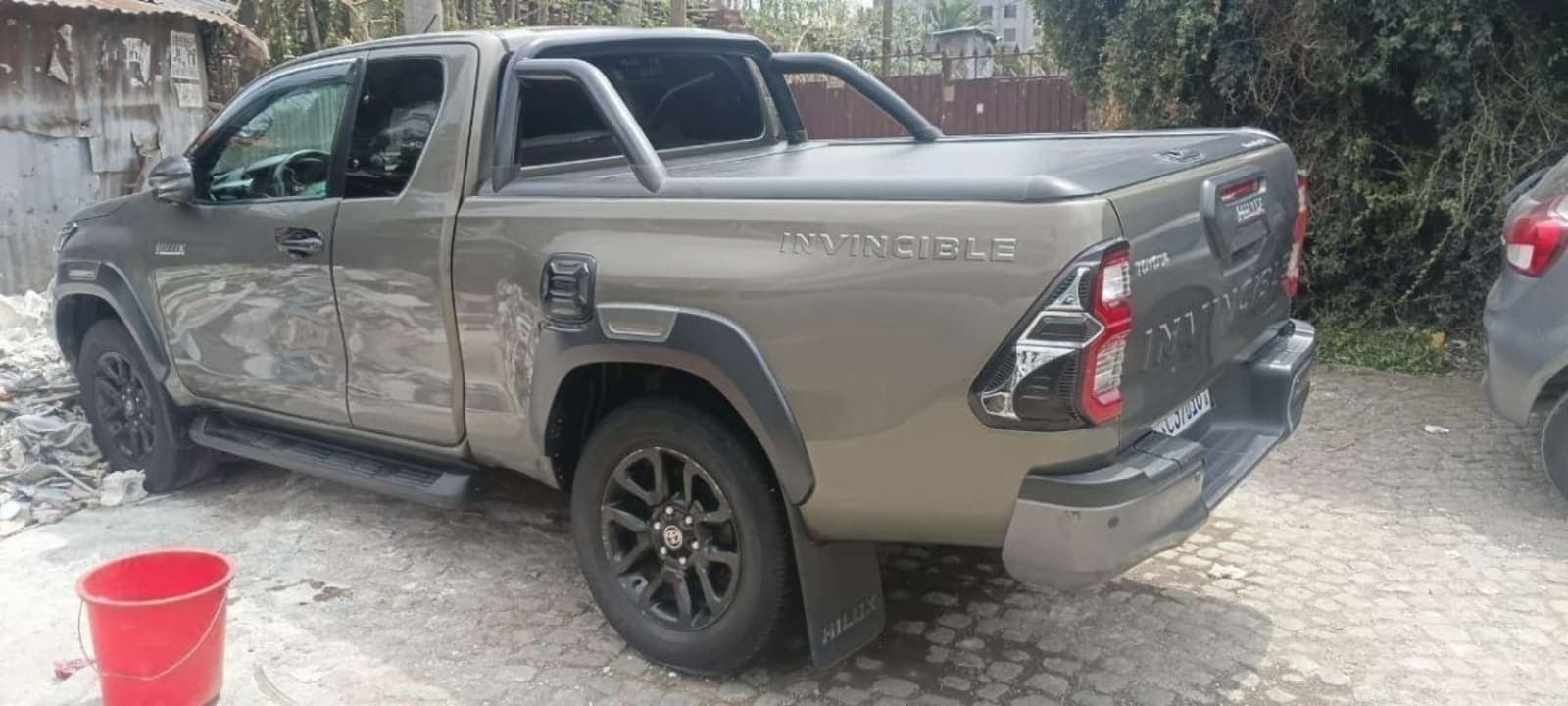 2021 Toyota Hilux Invincible X-Cab — photo 2