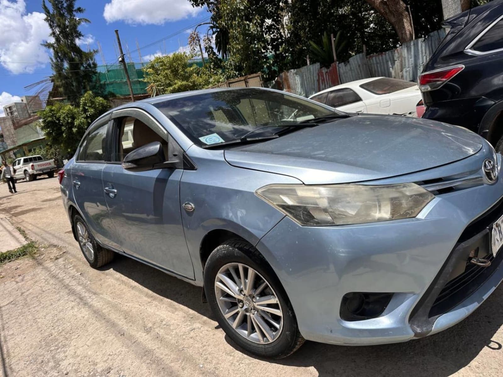 2014 Toyota Yaris Sedan — photo 6