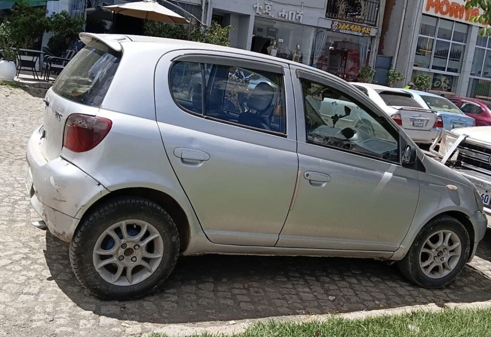 2000 Toyota Vitz