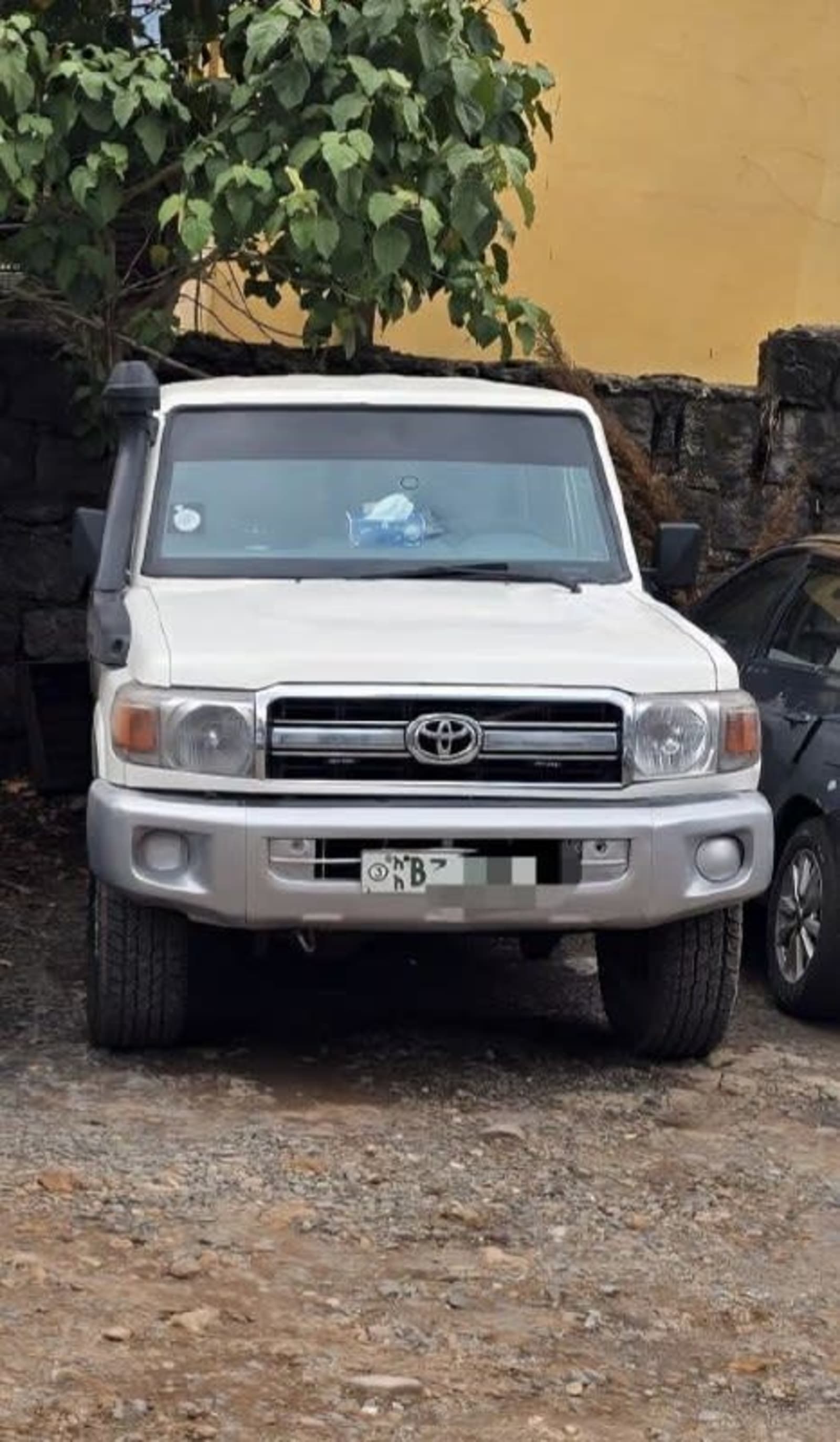 2012 Toyota LandCruiser Mark II — photo 2