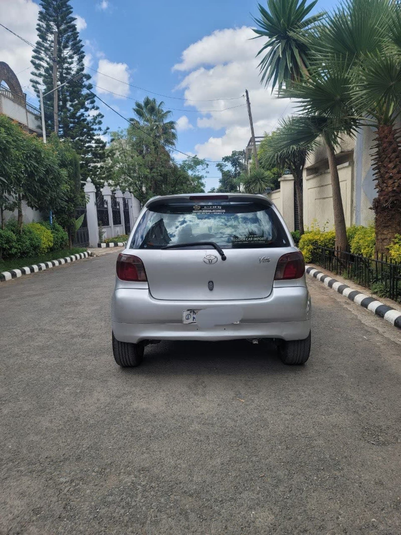 2001 Toyota Vitz — photo 5