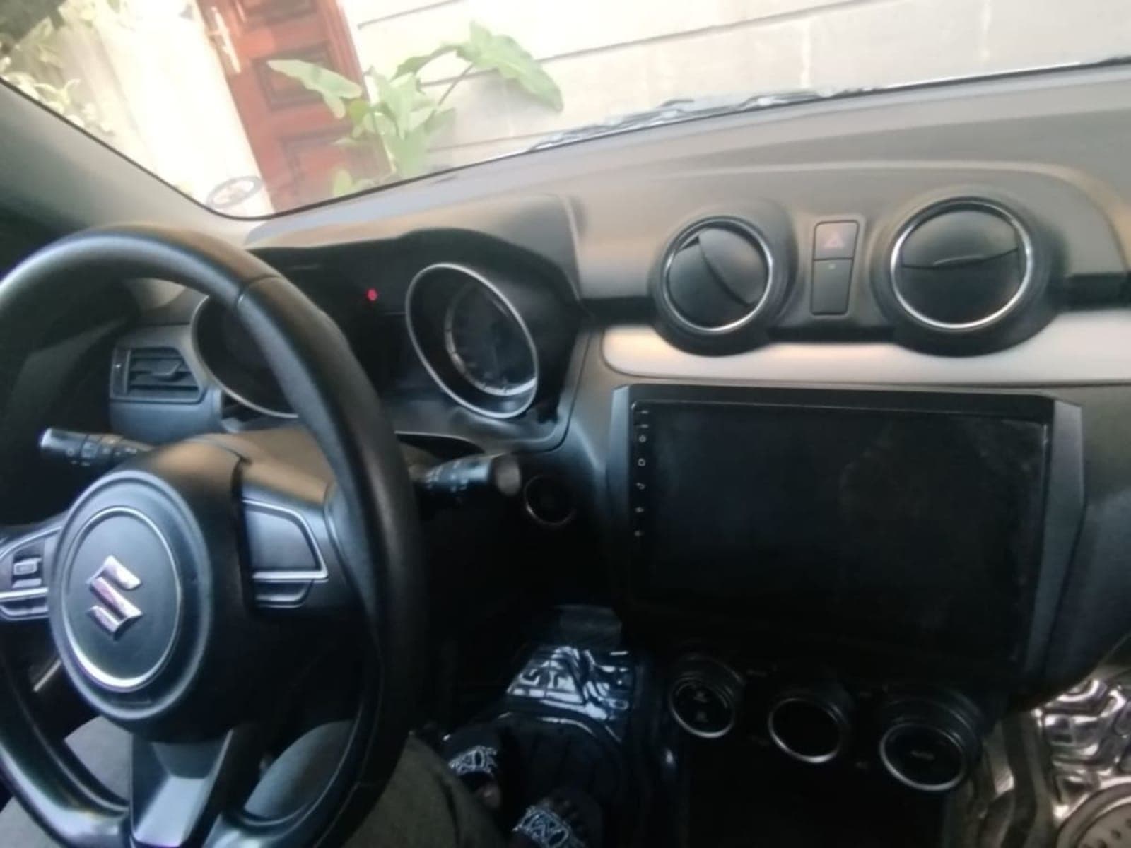 2022 Suzuki Swift — photo 4
