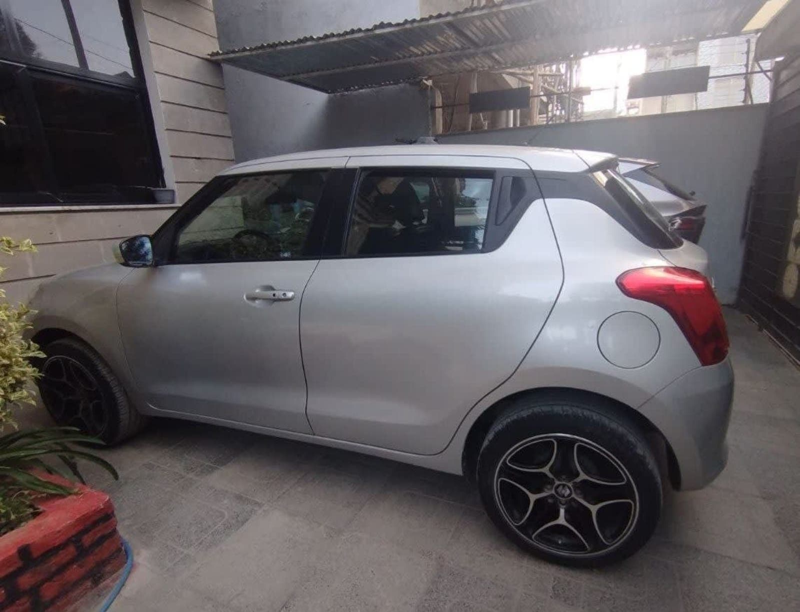 2022 Suzuki Swift — photo 7