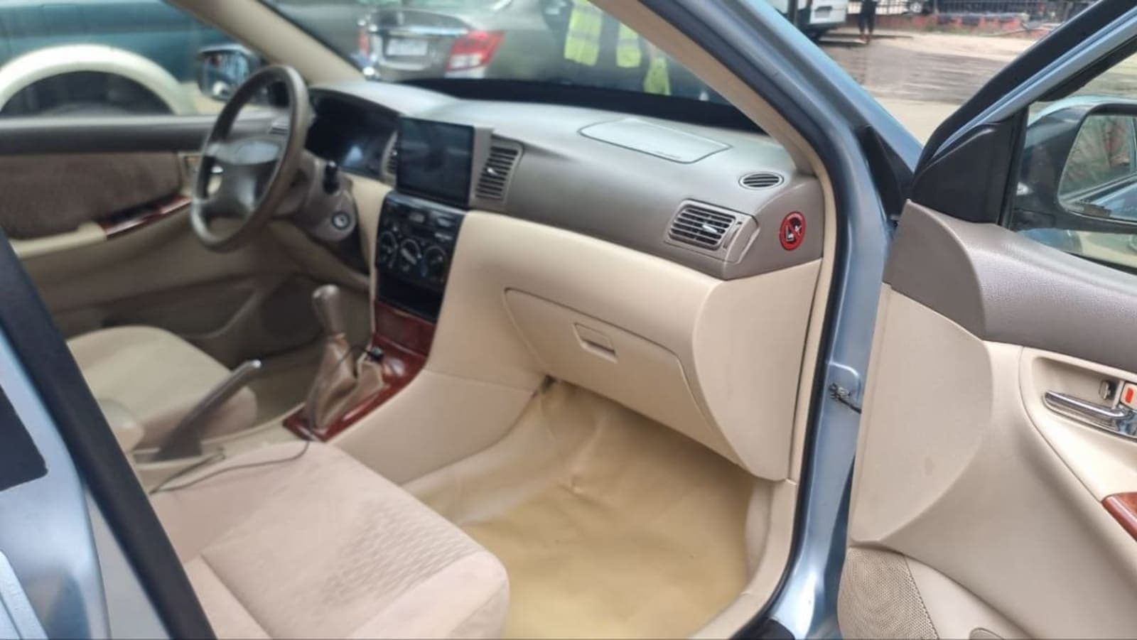 2004 Toyota Corolla — photo 4