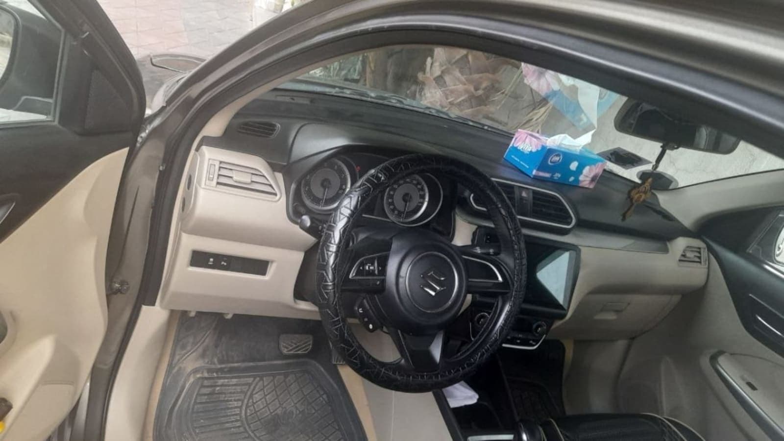 2022 Suzuki Dzire — photo 2