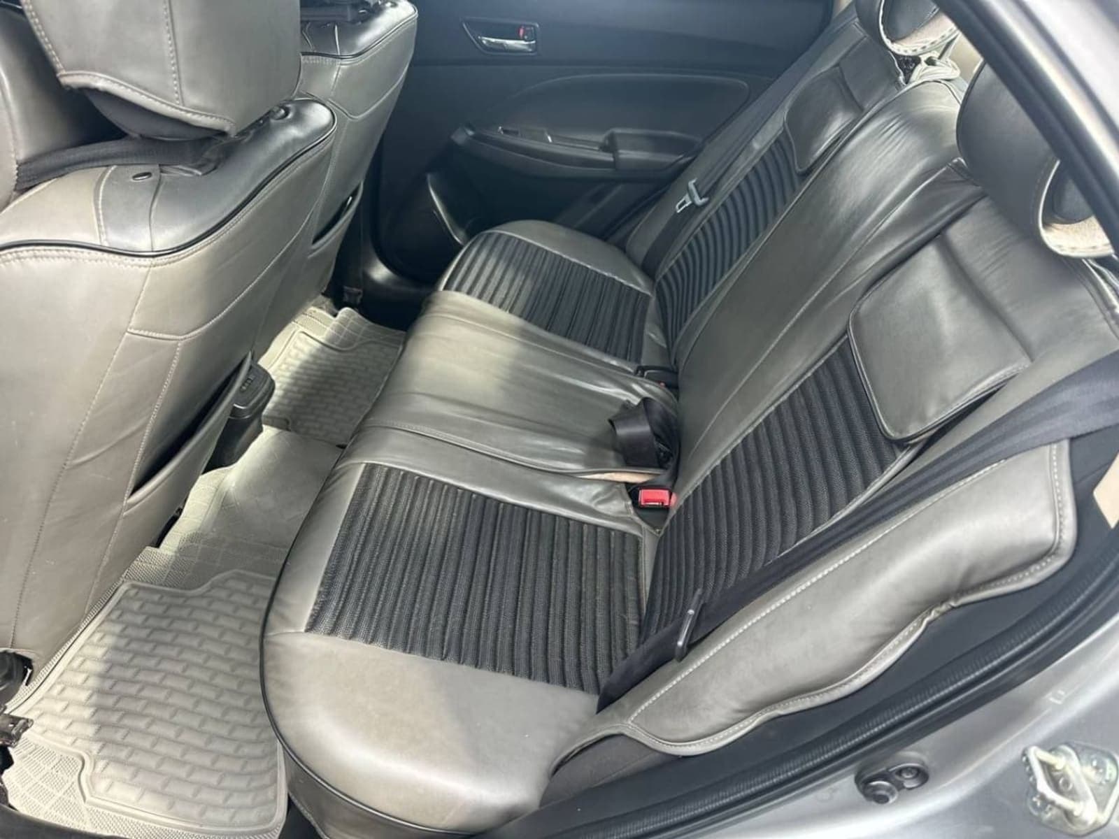 2022 Suzuki Dzire — photo 5