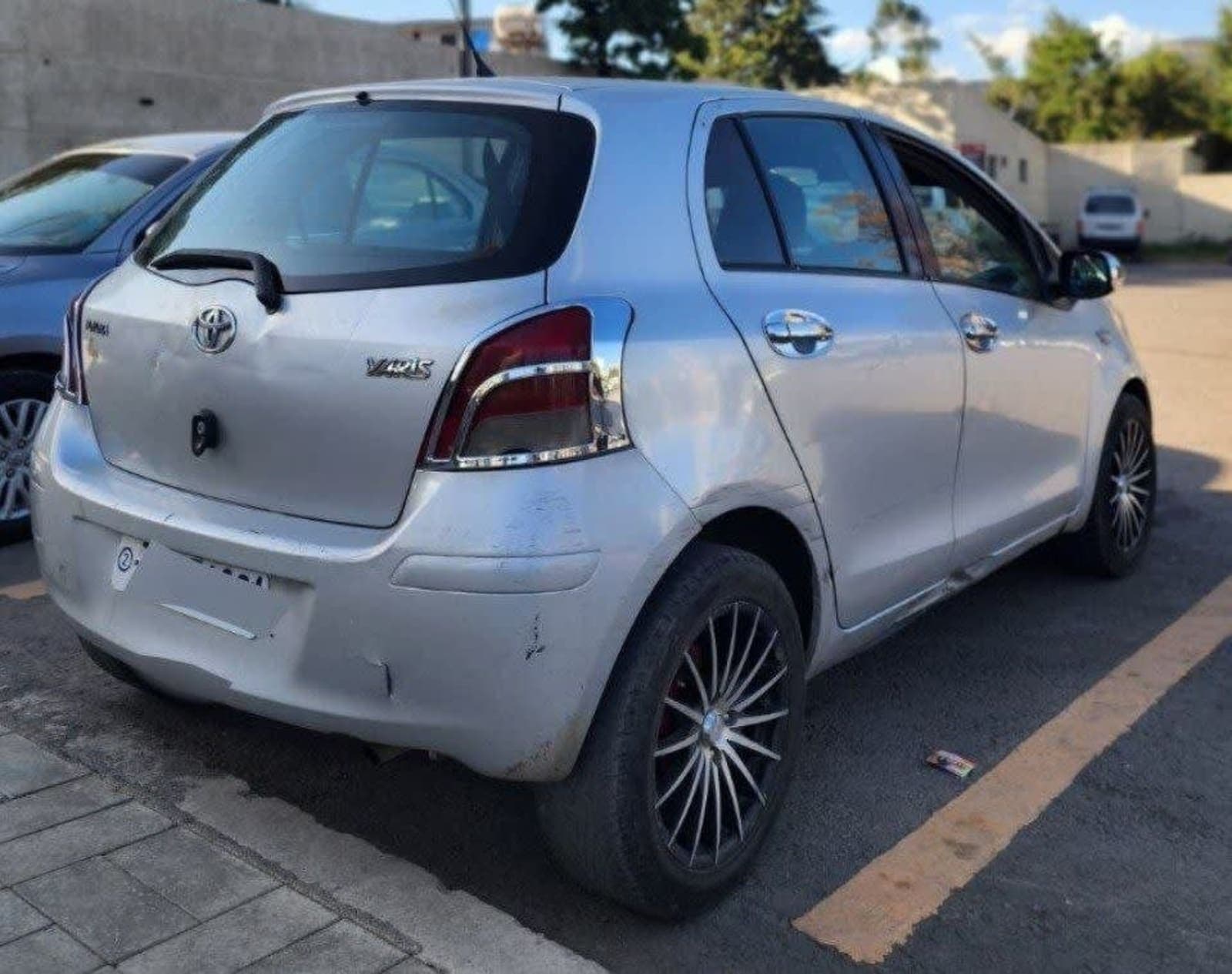 2009 Toyota Yaris Compact — photo 4