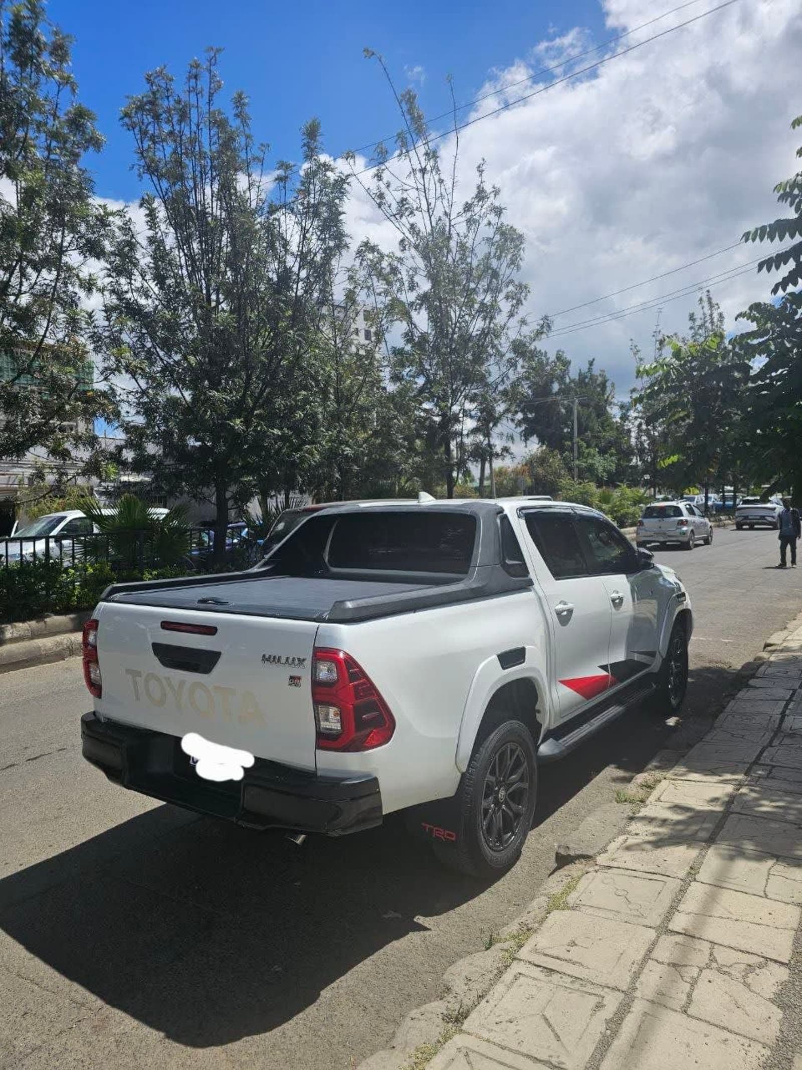 2023 Toyota Hilux GR Sport — photo 3