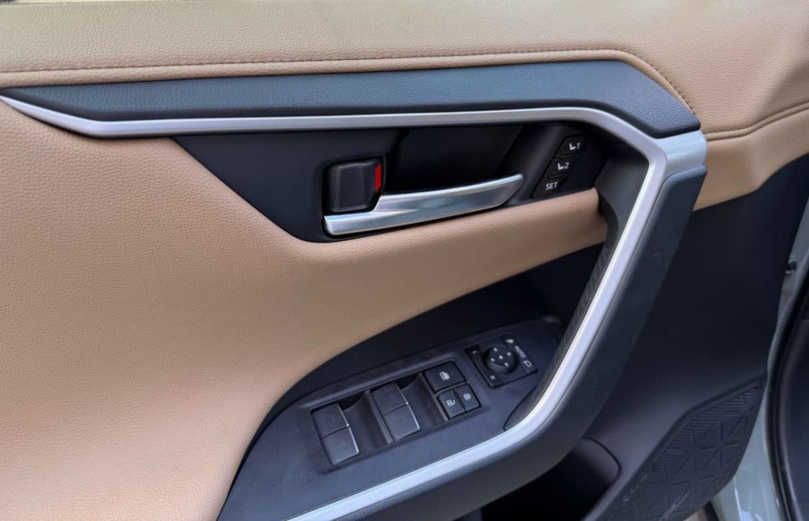 2024 Toyota Rav4 — photo 4