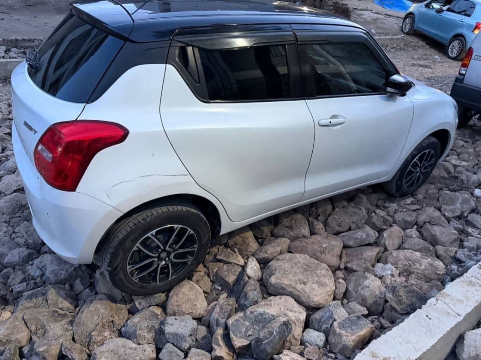 2022 Suzuki Swift — photo 3
