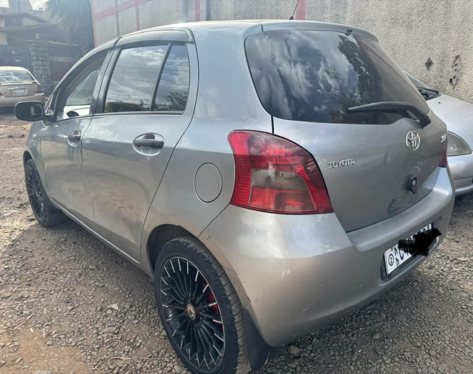 2007 Toyota Yaris compact — photo 5