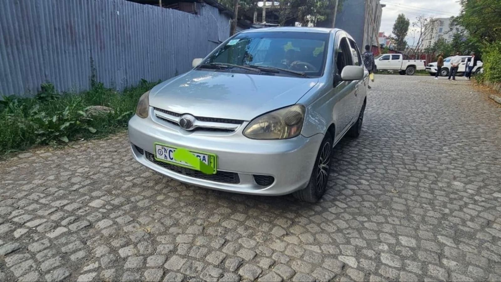 2005 Toyota Platz — photo 5