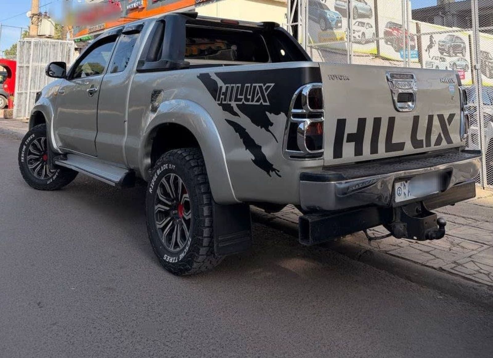 2012 Toyota Hilux kin Cab — photo 3