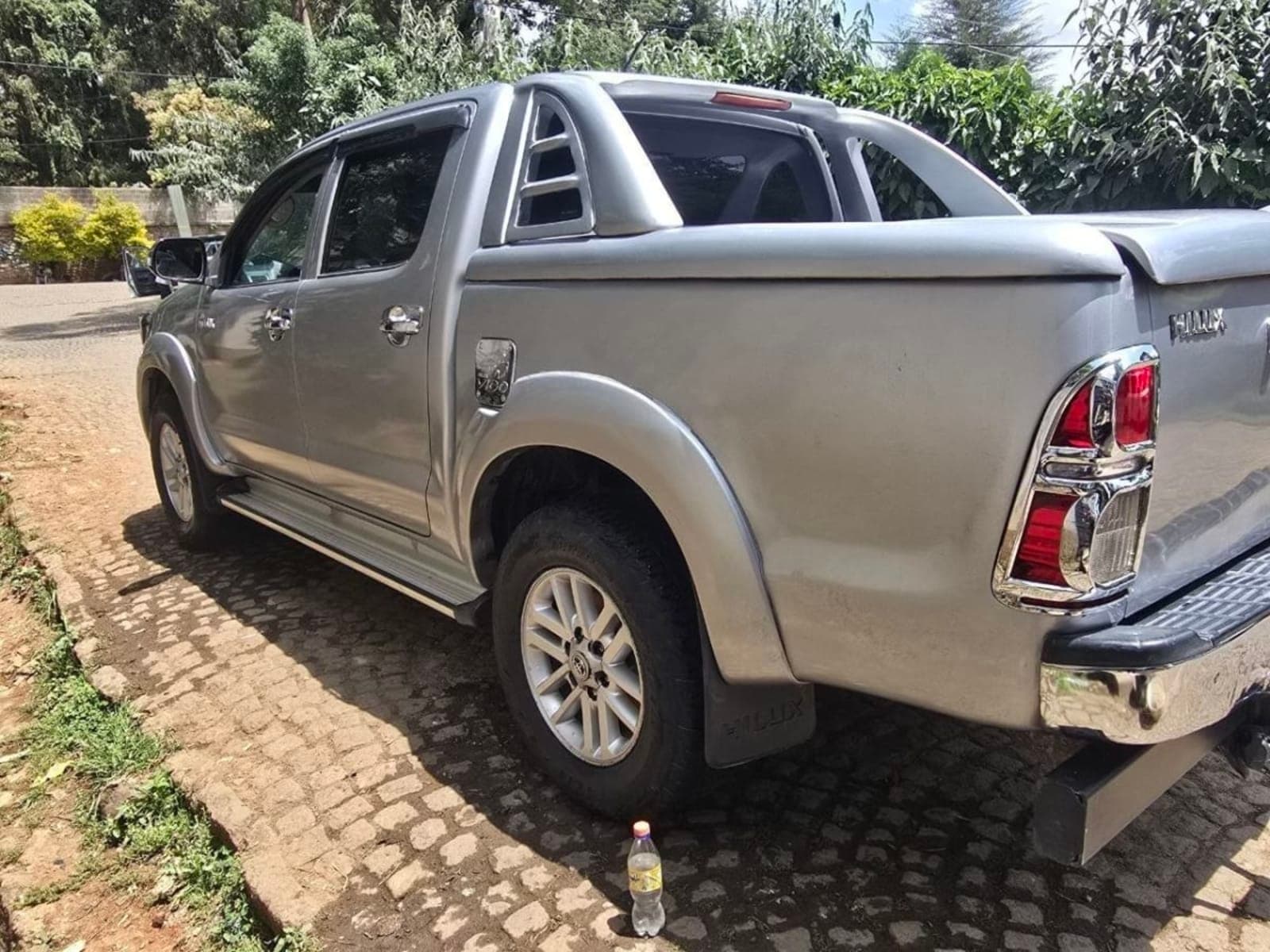2015 TOYOTA HILUX Double-Cab — photo 3