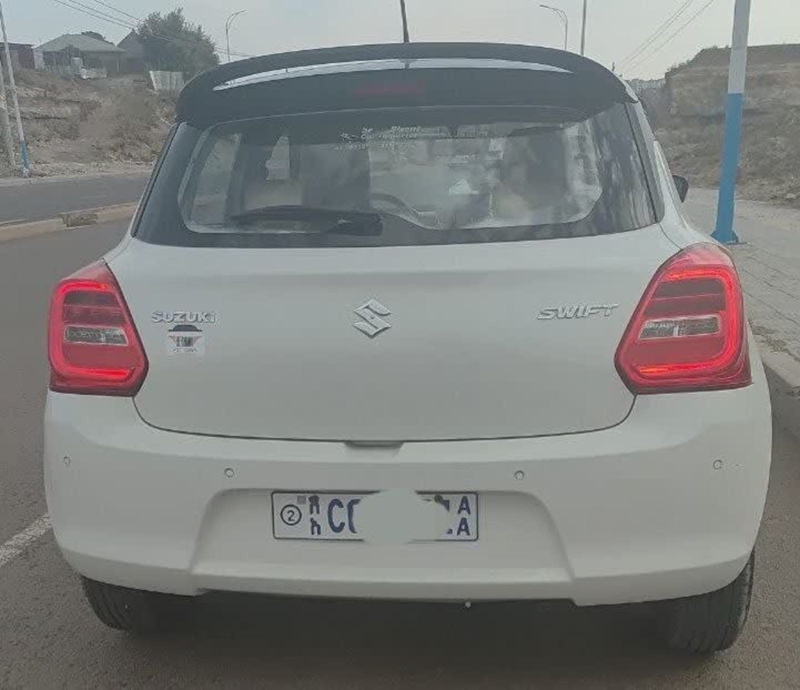 2022 Suzuki Swift — photo 2