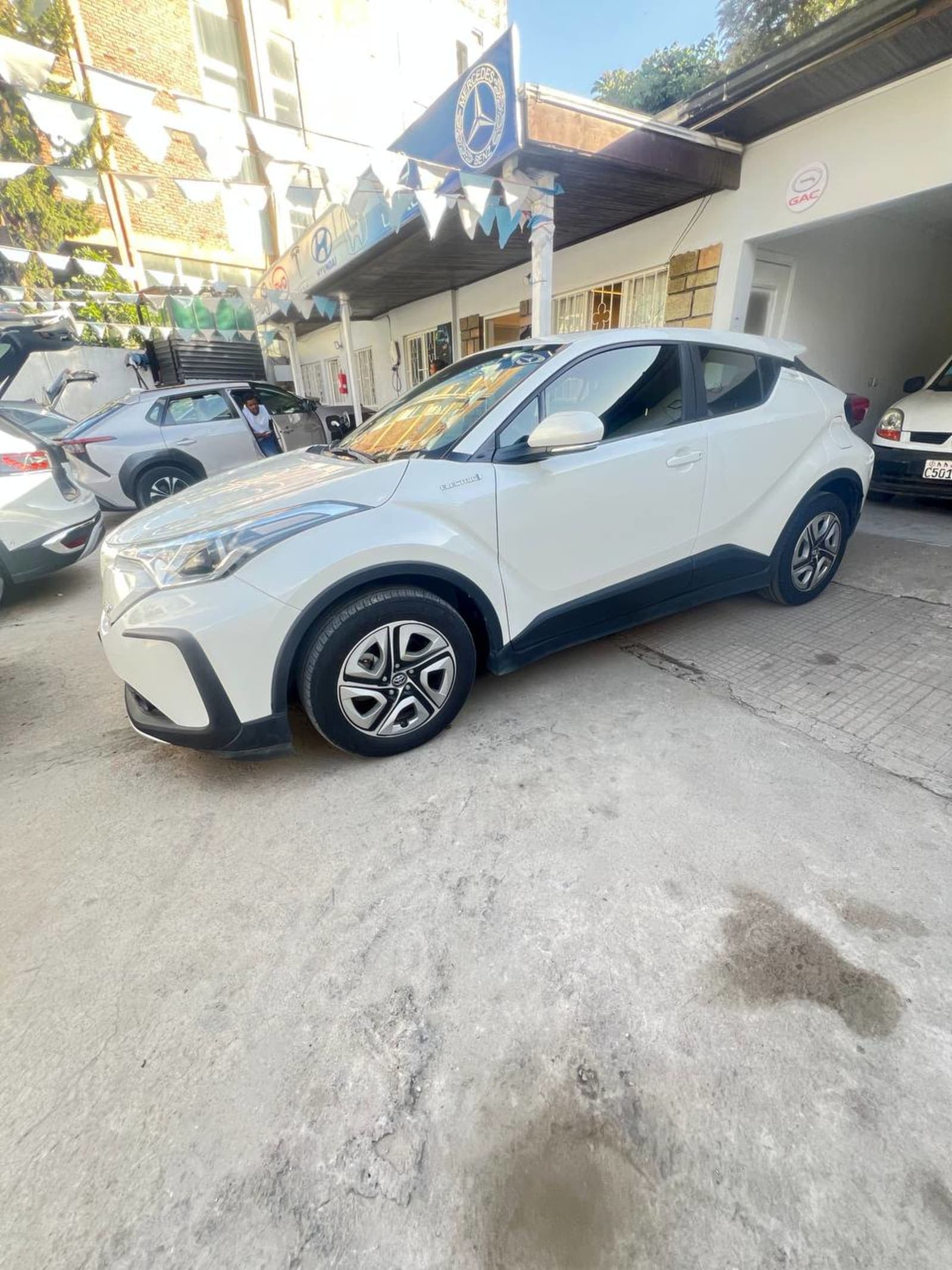 2022 TOYOTA CHR EV — photo 6