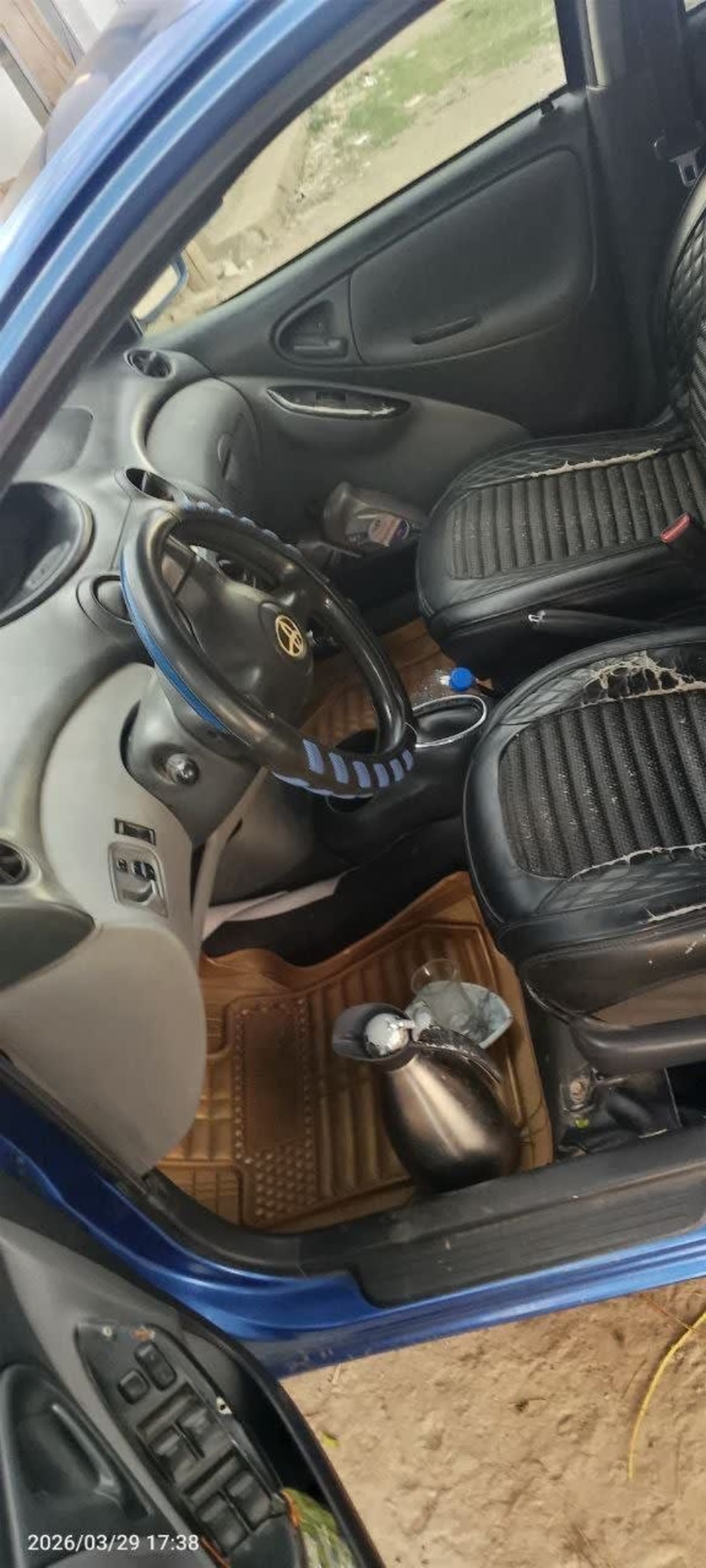 2002 Toyota Vitz