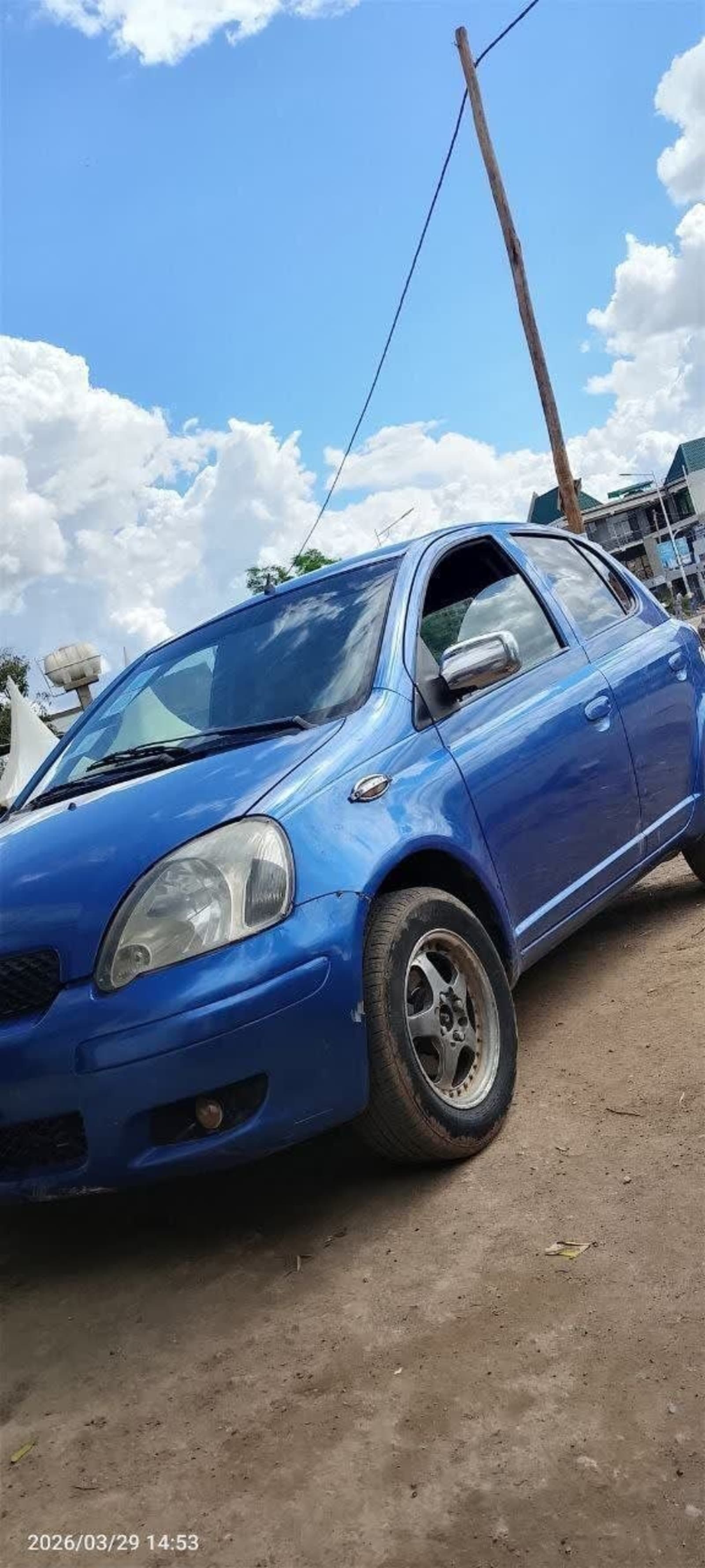2002 Toyota Vitz — photo 3