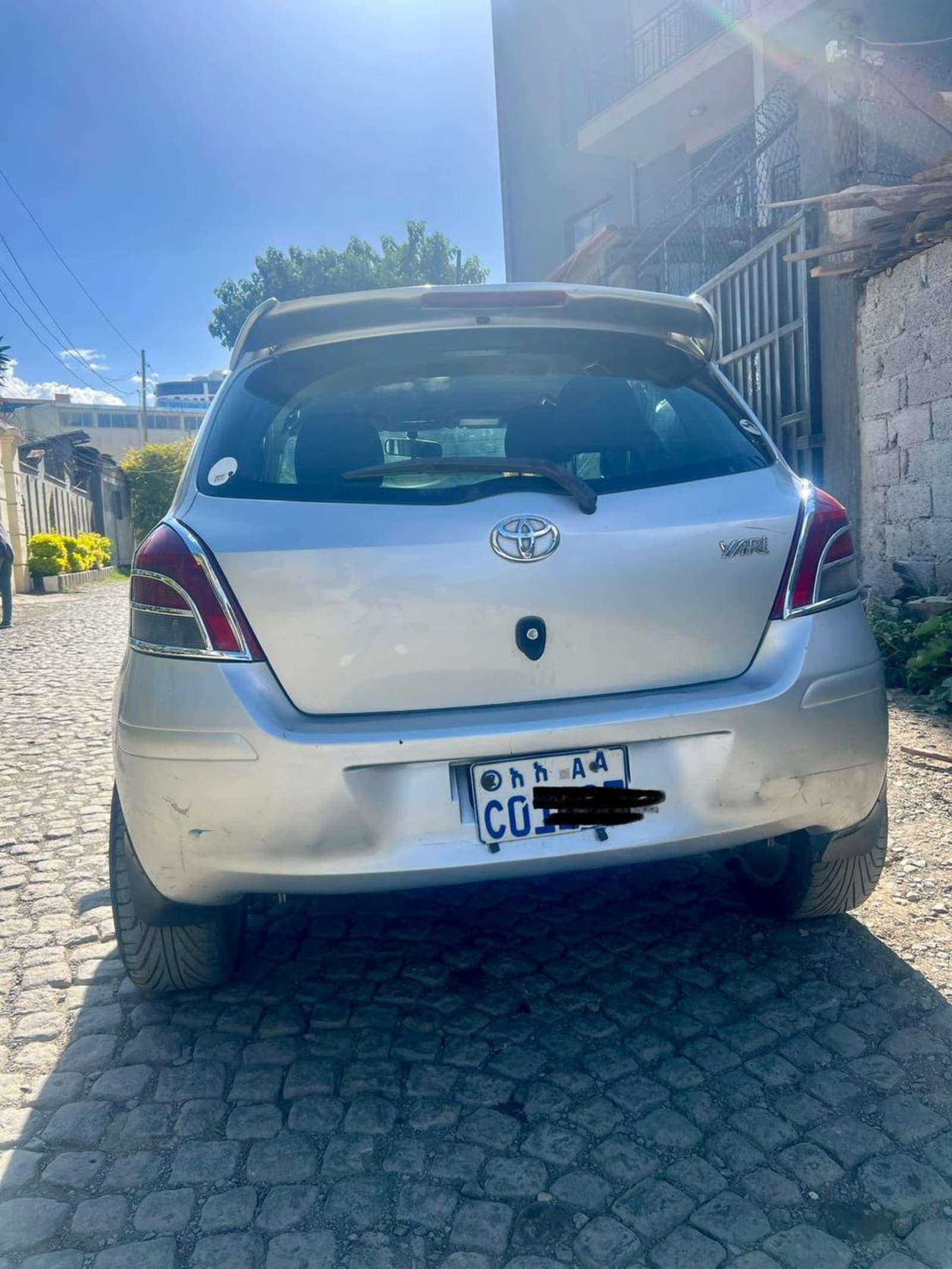 2008 Toyota Yaris Compact — photo 2