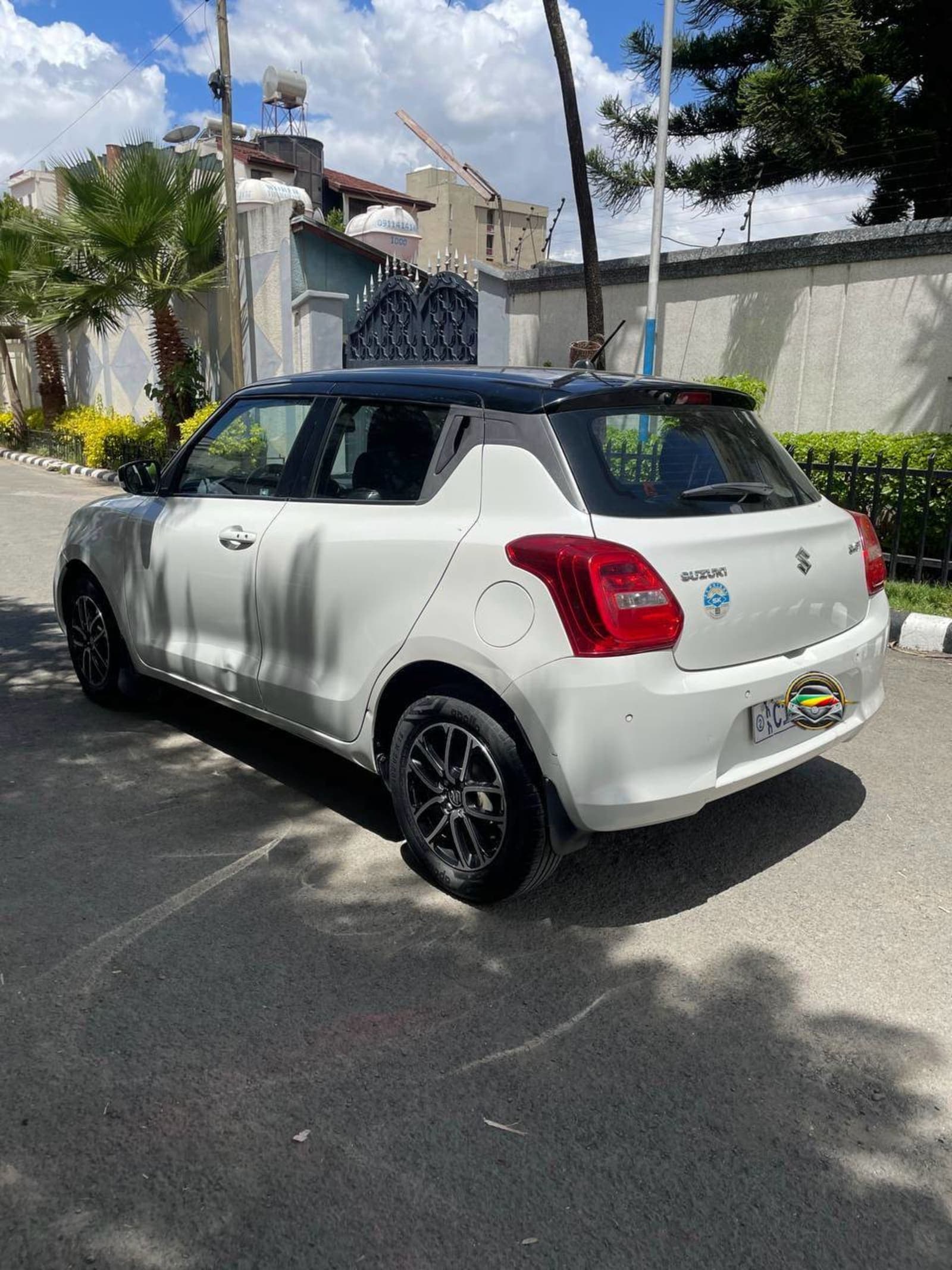 2022 Suzuki Swift — photo 3