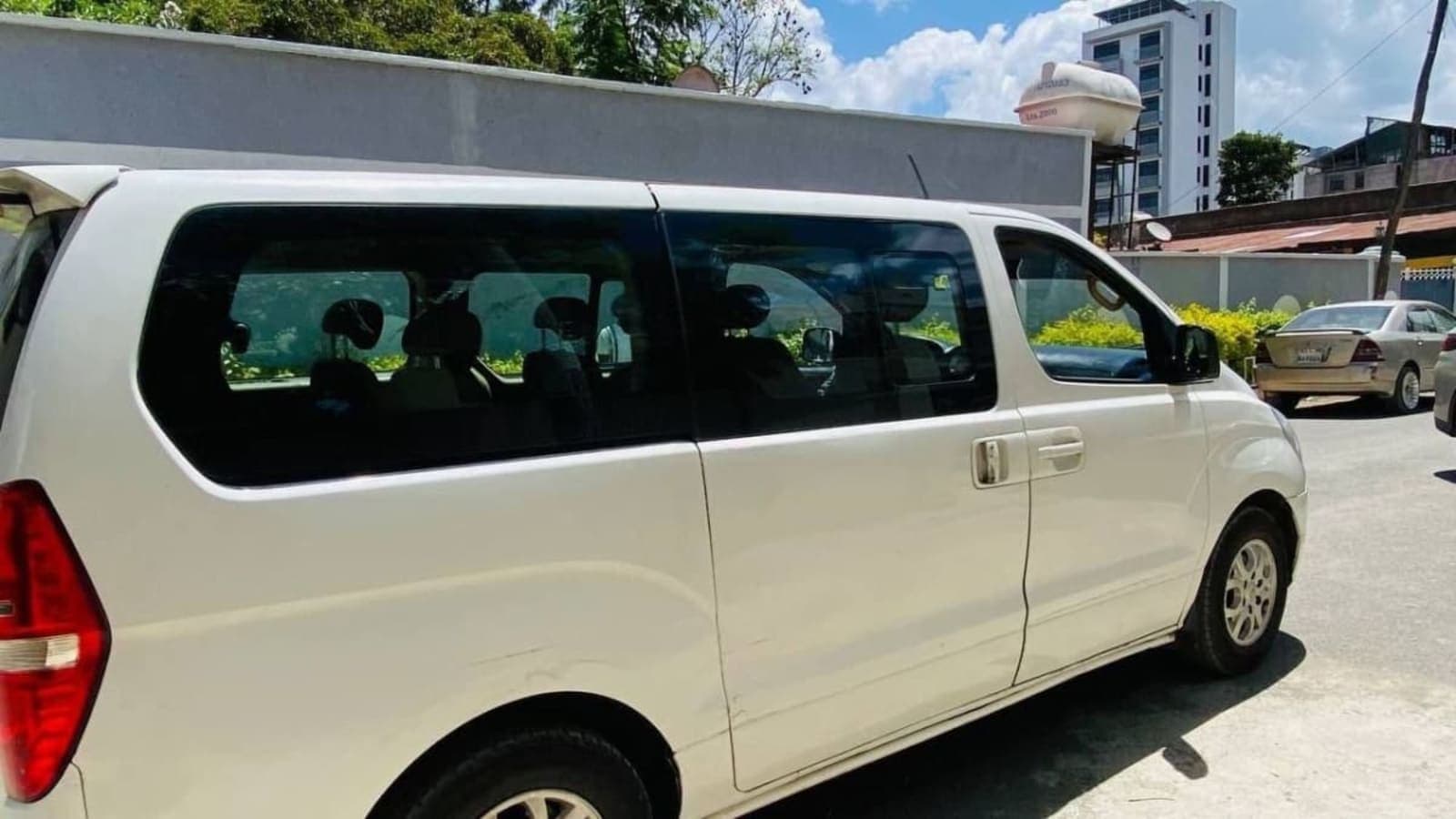 2010 Hyundai H1 — photo 5