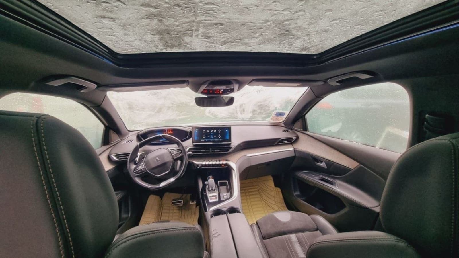 2021 Peugeot 5008 GT-Line — photo 2