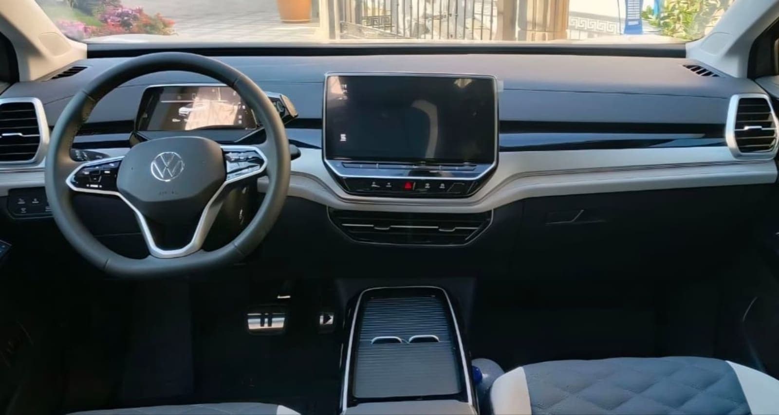 2024 Volkswagen ID.6 Crozz Pro — photo 3