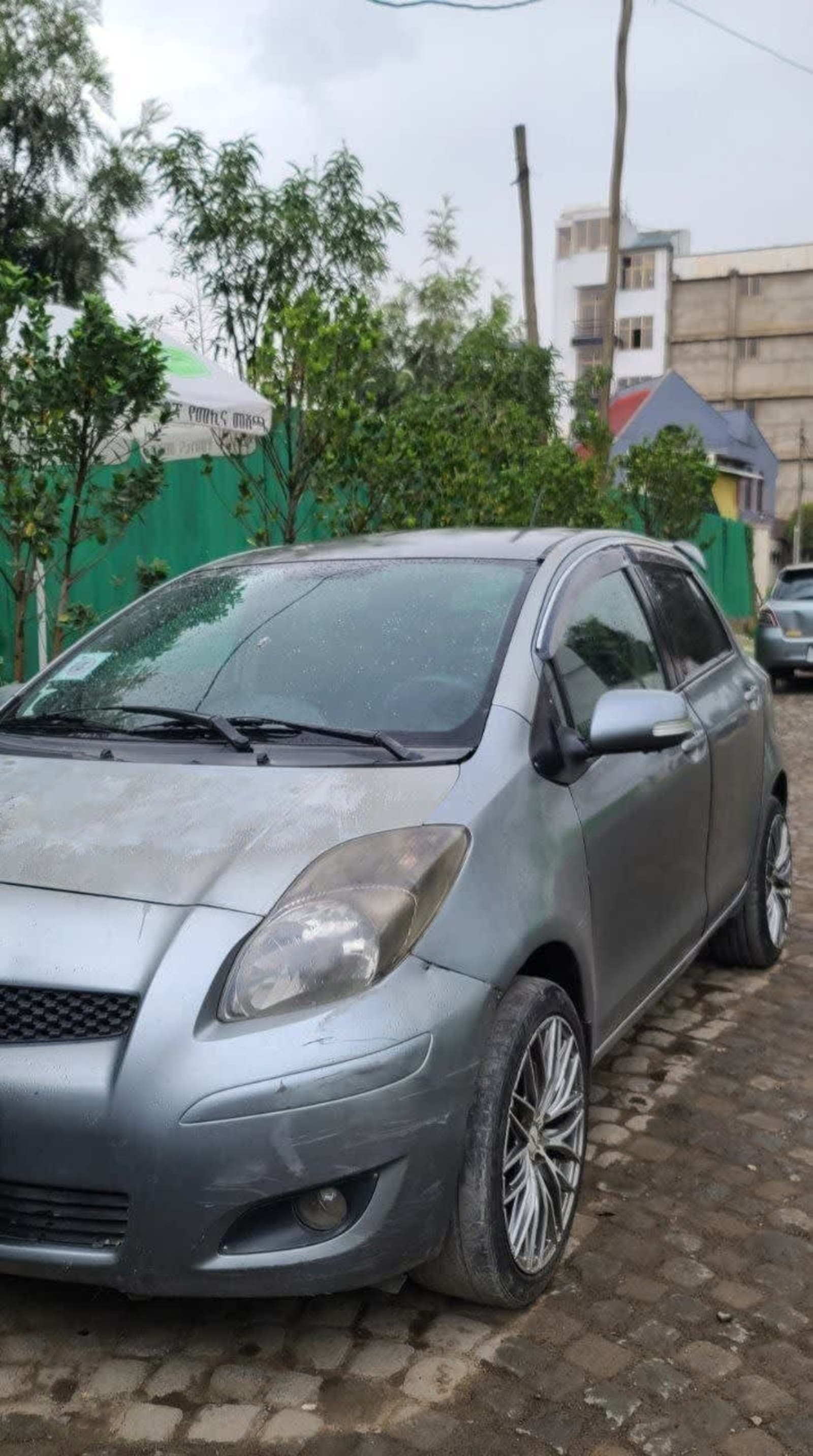 2008 Toyota Yaris Compact — photo 4