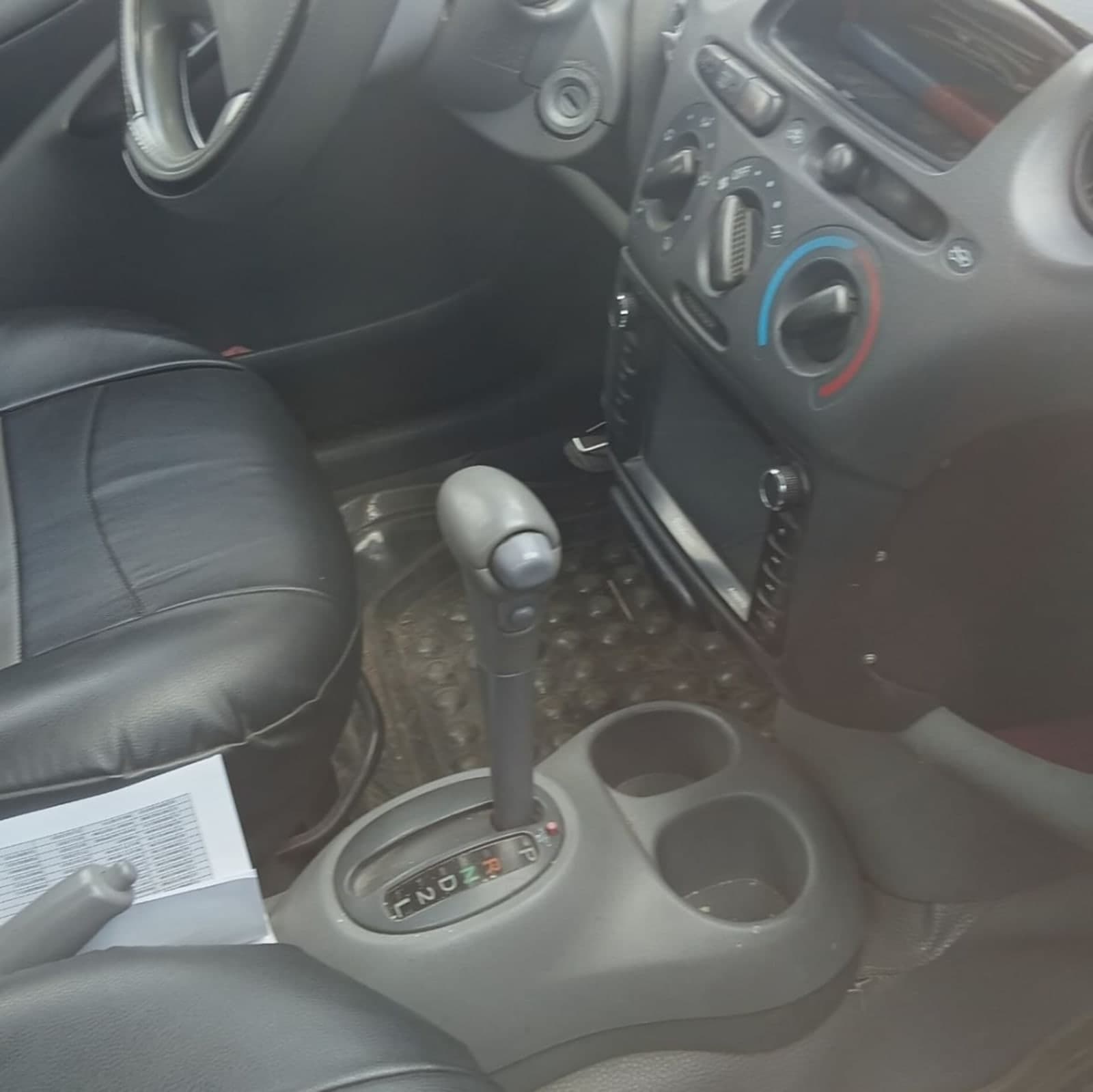 2001 Toyota Vitz — photo 4