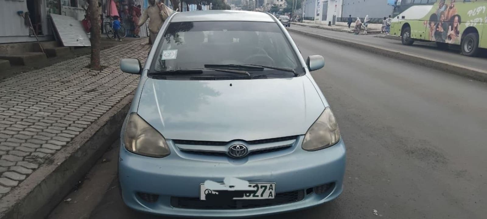 2005 Toyota Platz — photo 3