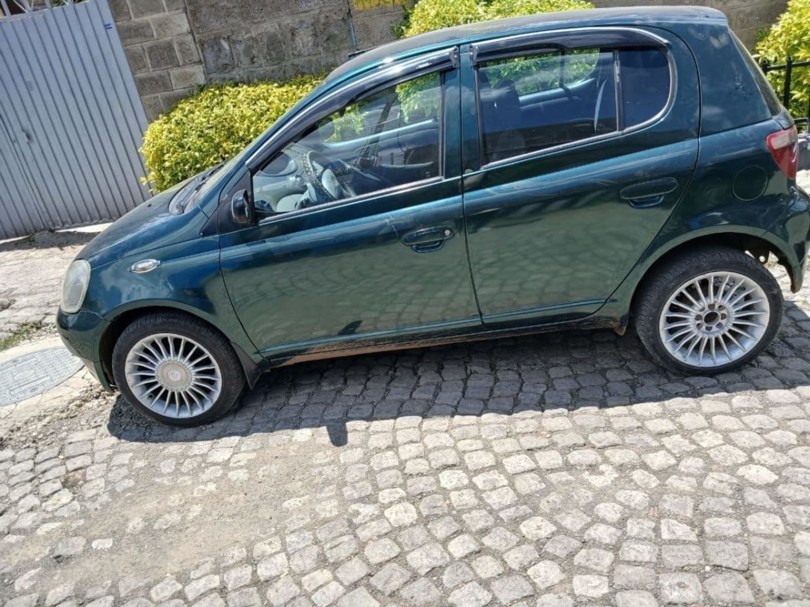 2002 Toyota Vitz Yaris — photo 6