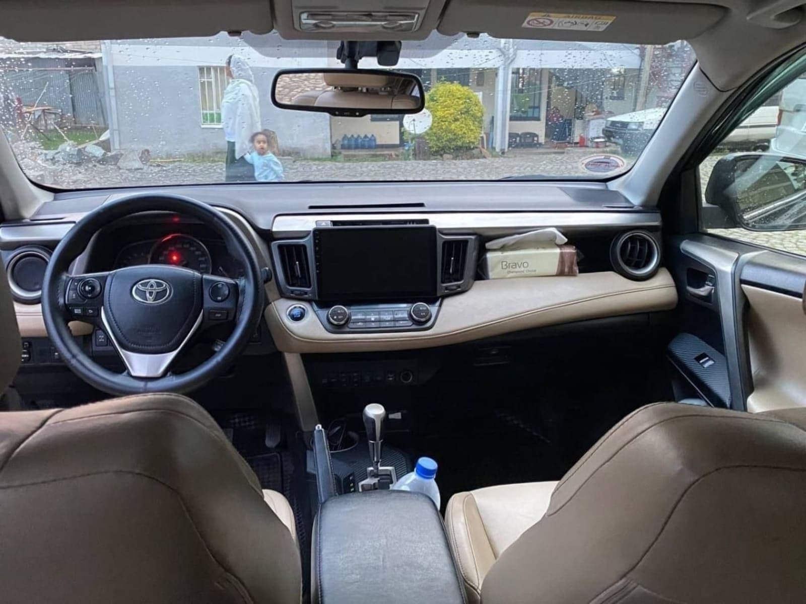 2015 Toyota Rav4 — photo 4
