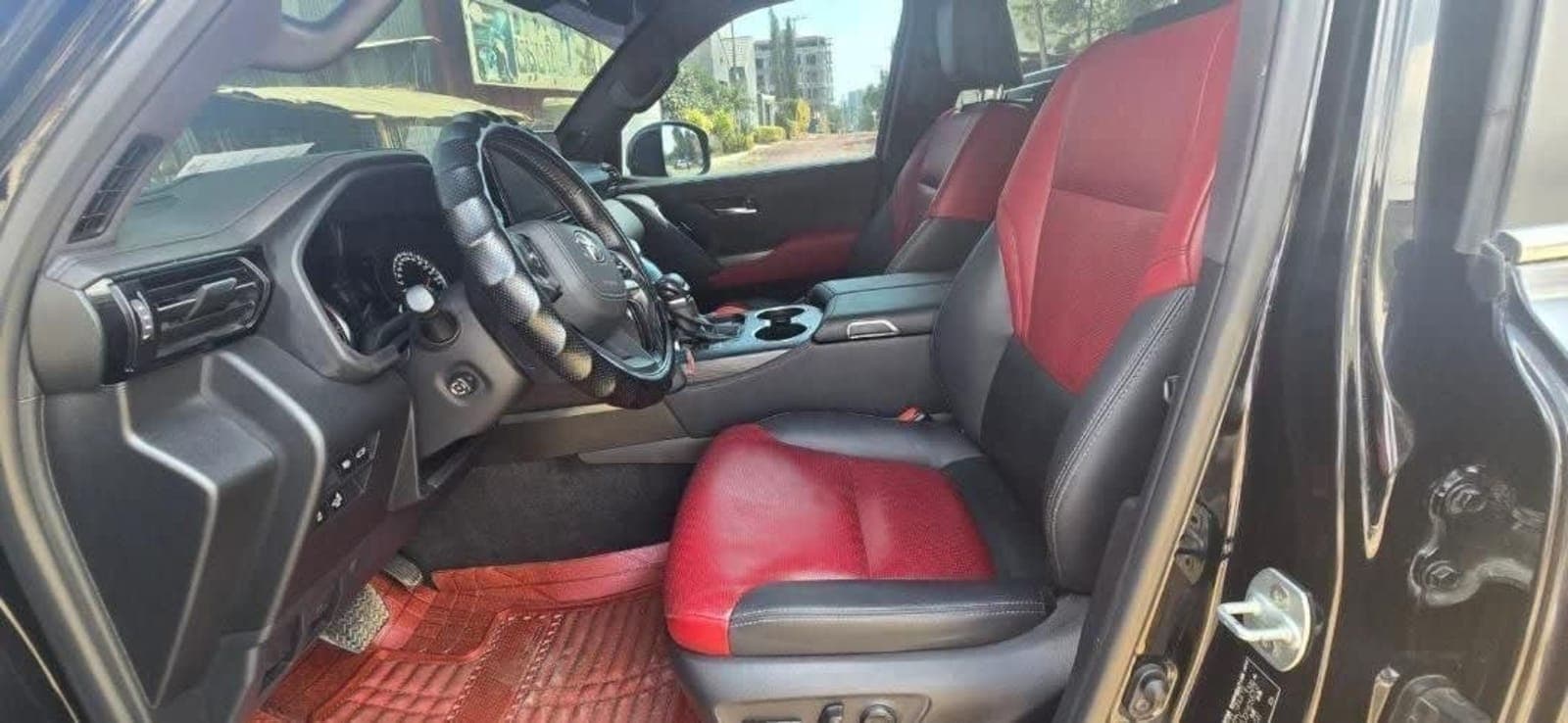 2023 Toyota Land Cruiser VXR — photo 7