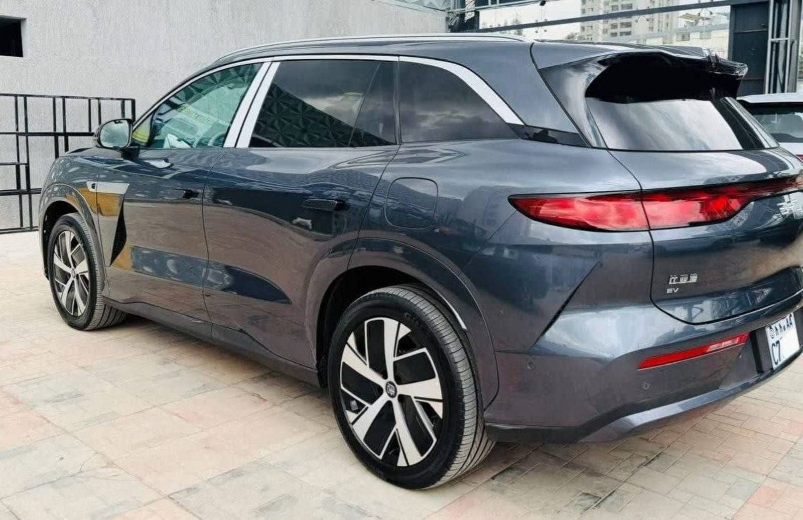 2025 BYD Tang — photo 4