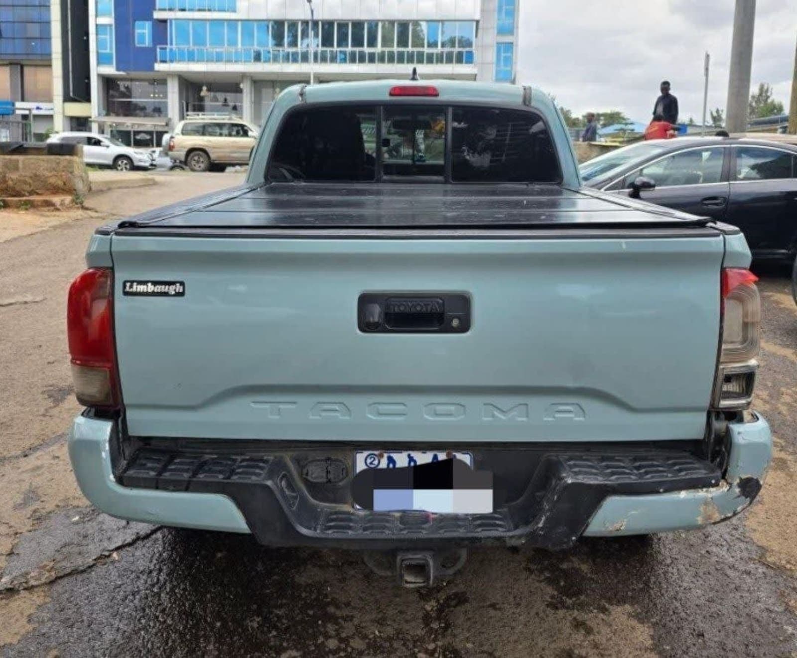 2020 Toyota Tacoma — photo 2
