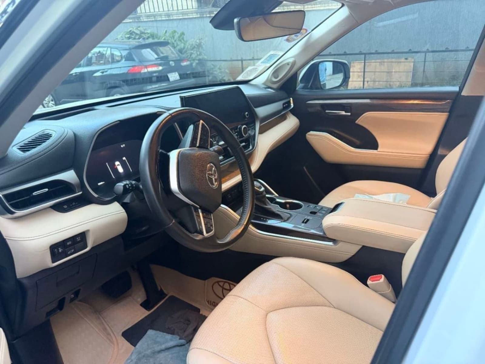 2024 Toyota Highlander Hybrid — photo 3