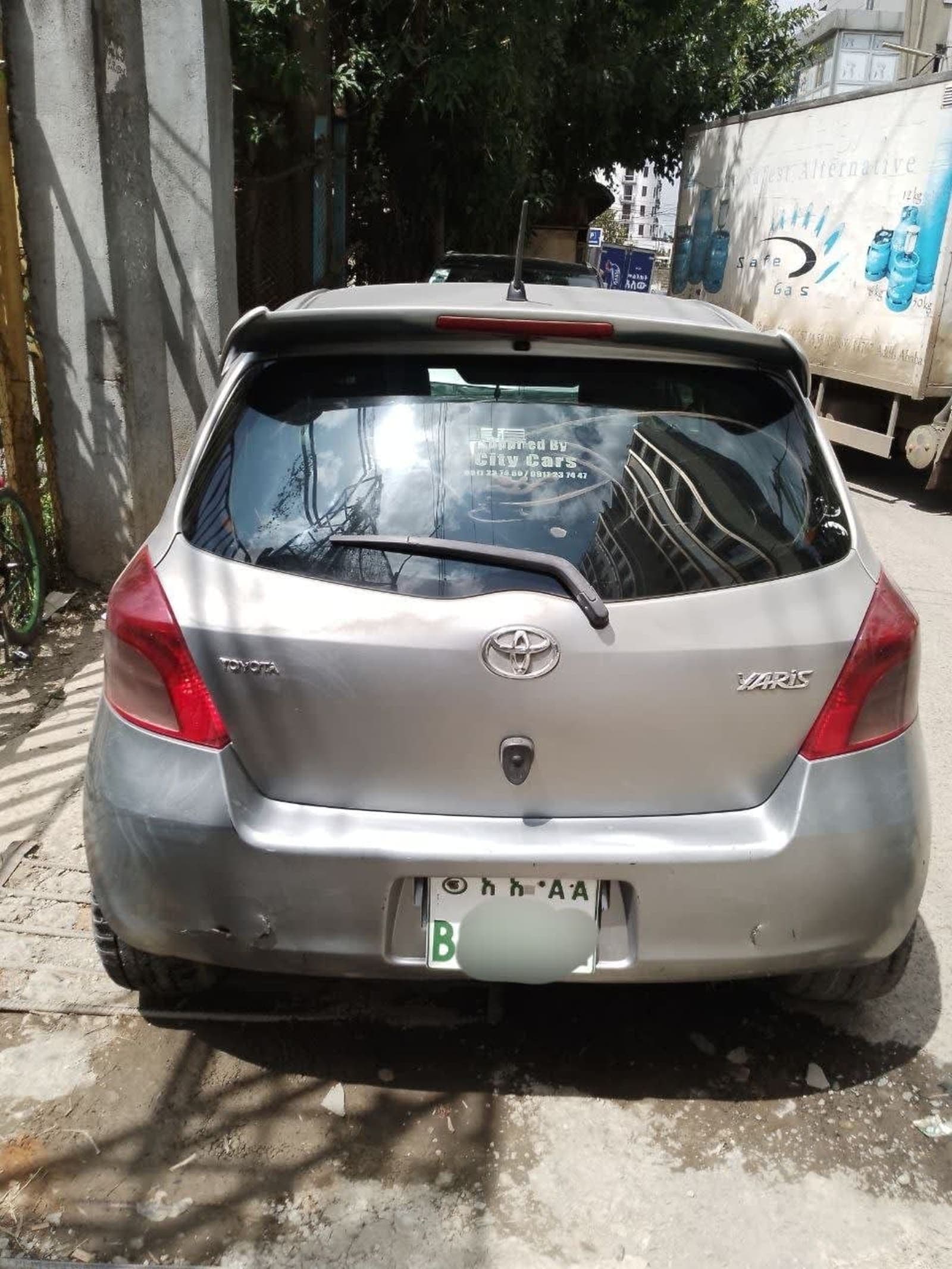 2007 Toyota Yaris Compact — photo 2
