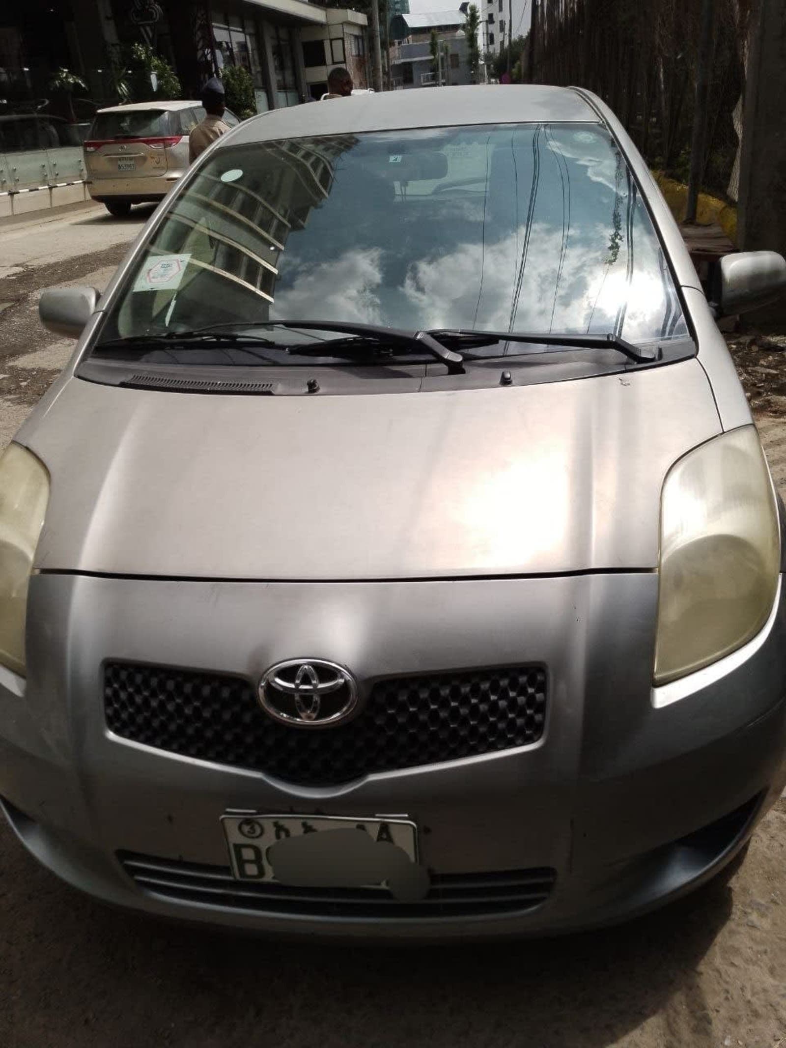 2007 Toyota Yaris Compact — photo 4