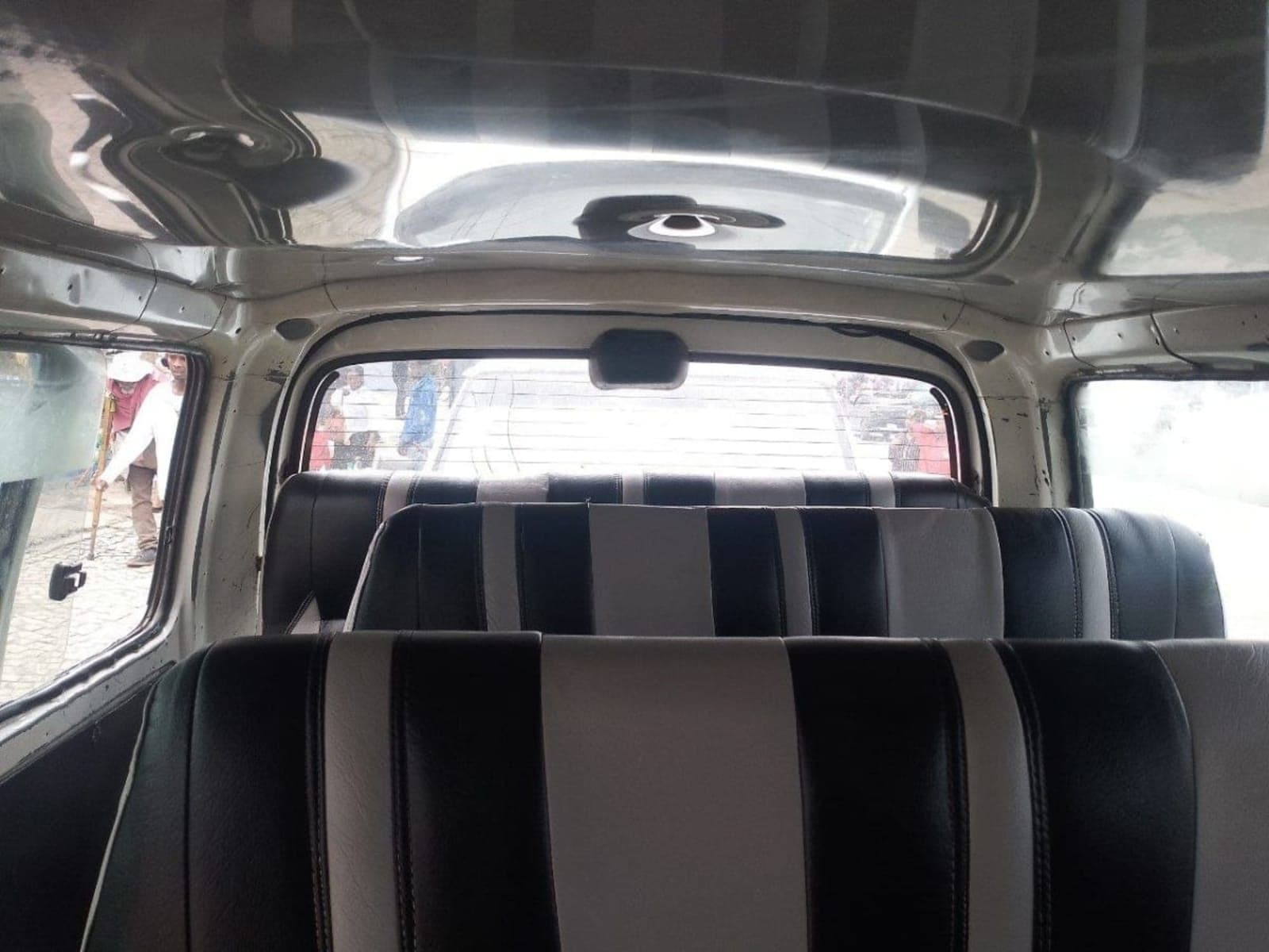 2006 Toyota Dolphin — photo 2