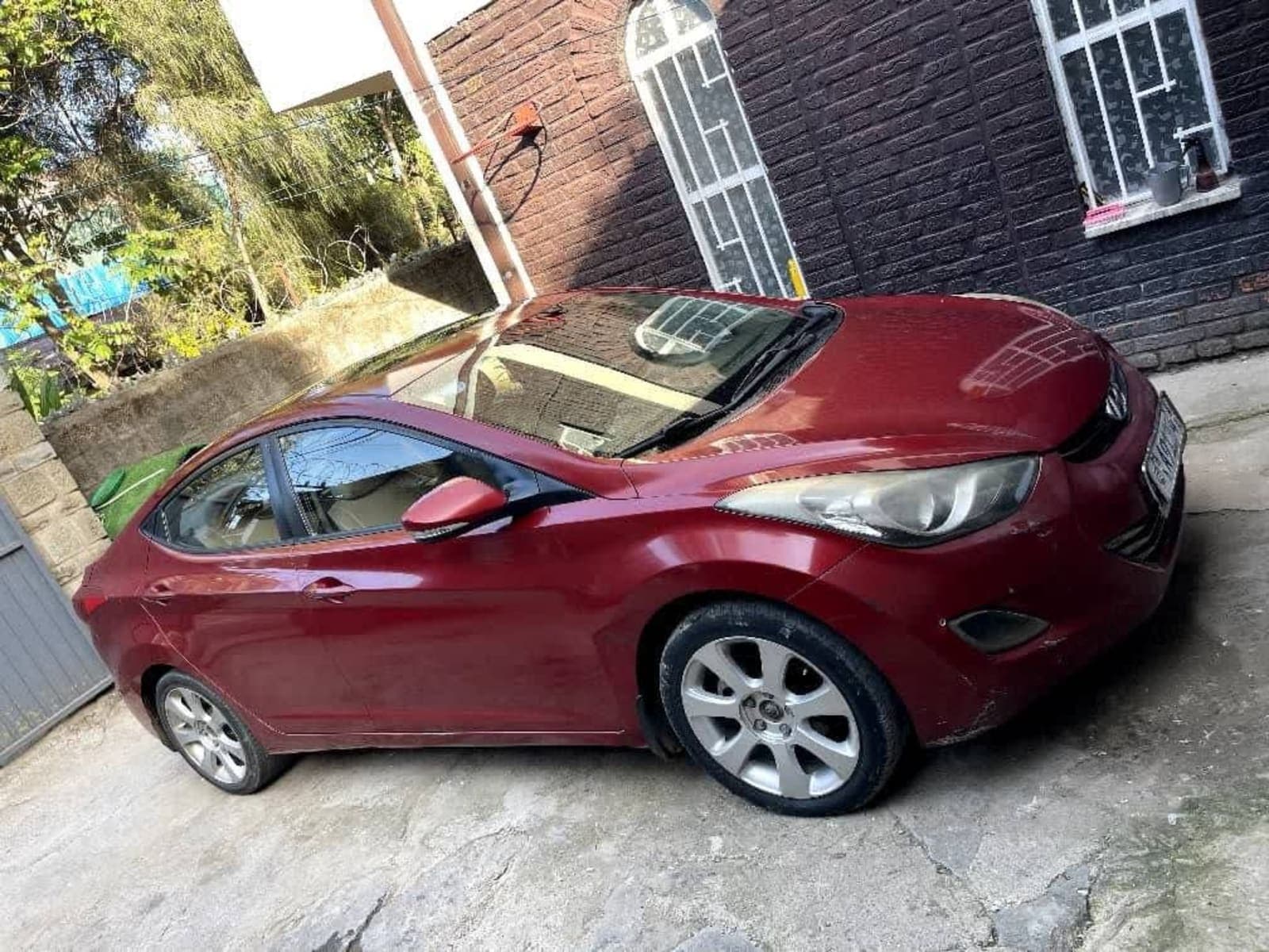 2012 Hyundai Elantra — photo 6