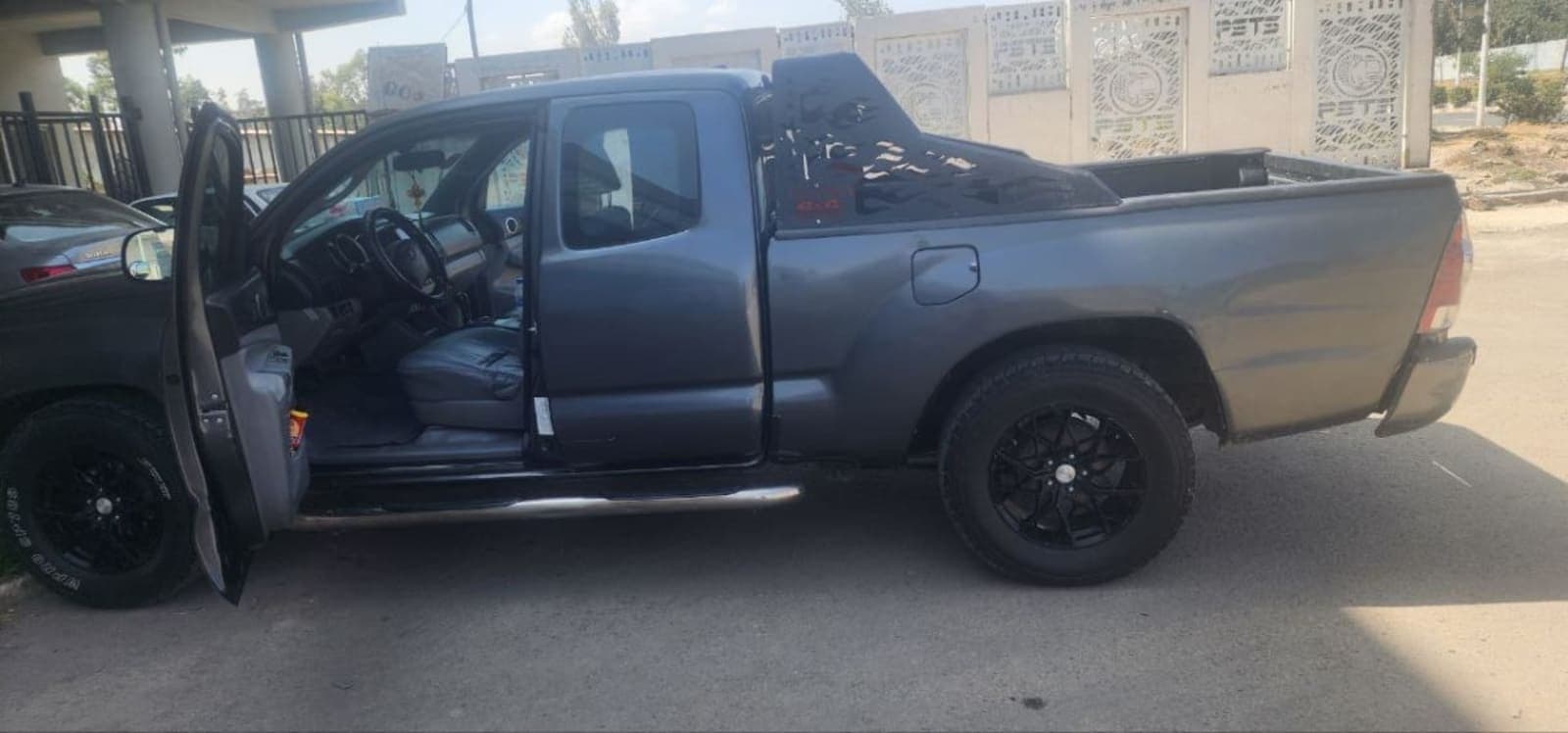 2008 Toyota Tacoma — photo 2