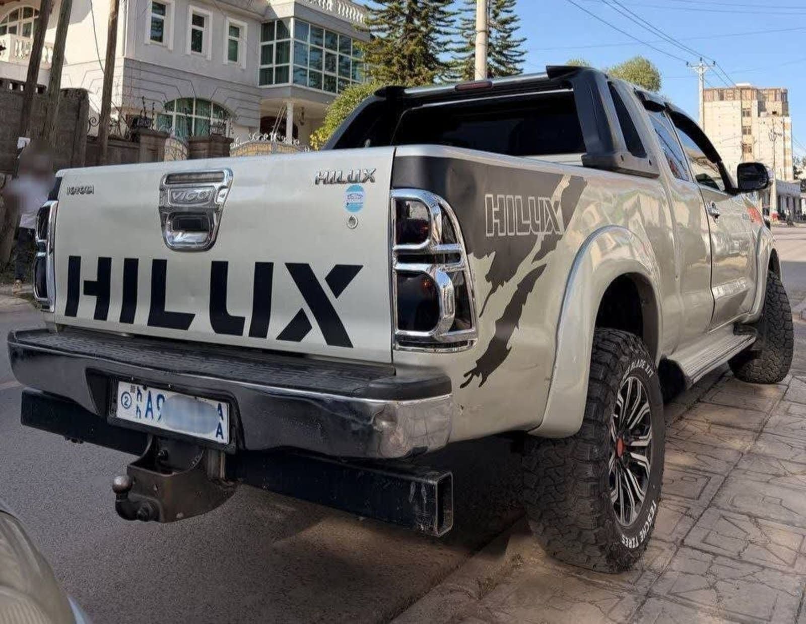 2013 Toyota Hilux King Cab — photo 5